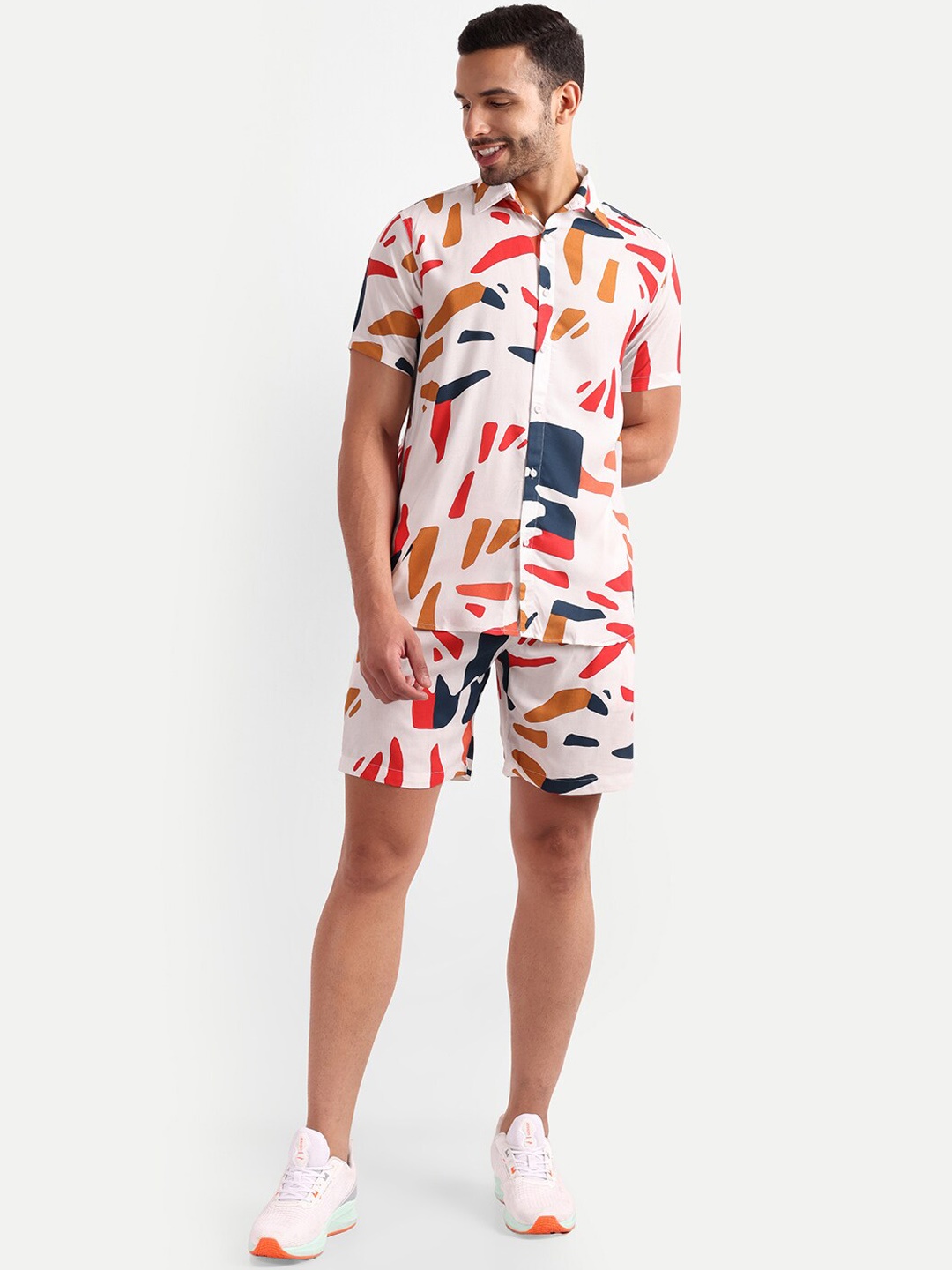 

Vida Loca Abstract Printed Shirt & Shorts, White
