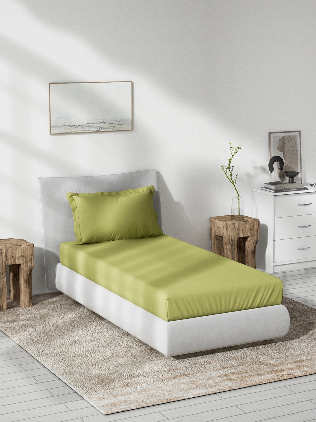 

DDecor Green 180 TC Single Bedsheet with 1 Pillow Covers