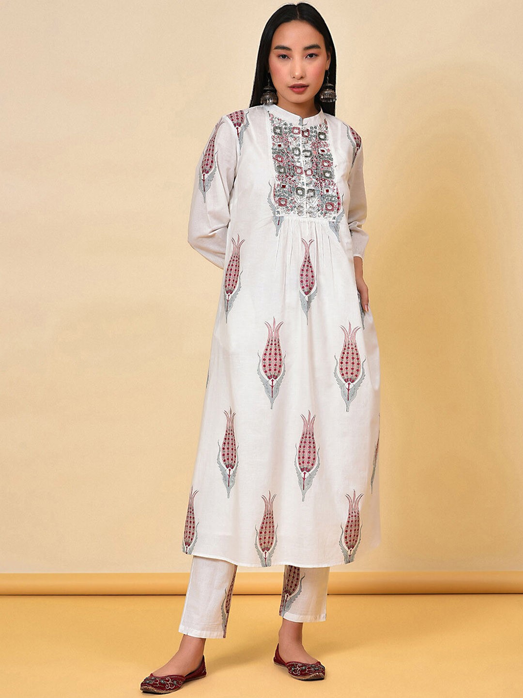 

NUHH Ethnic Motifs Printed Thread Work Pure Cotton Kurta With Trousers, White