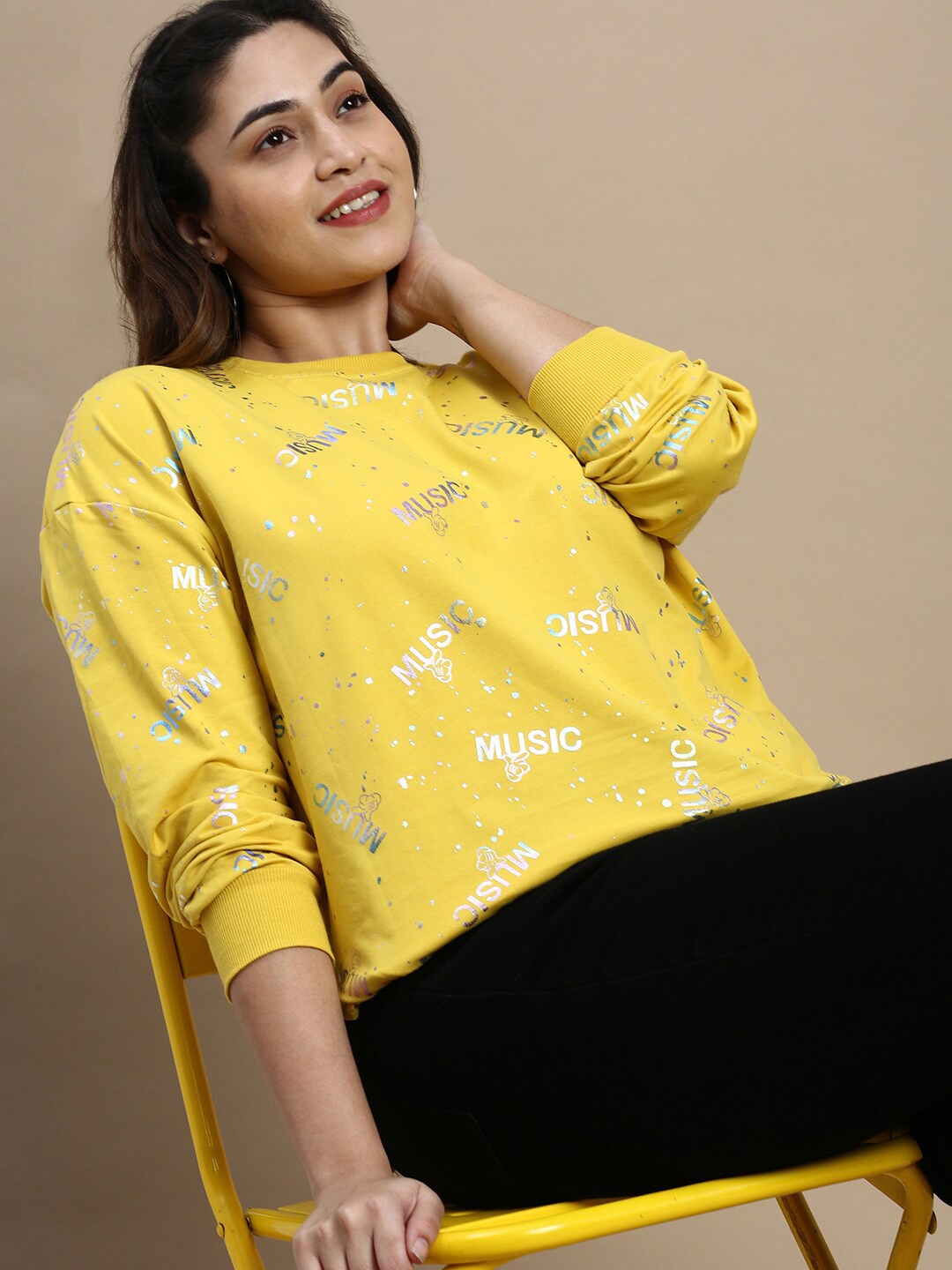 

SHOWOFF Plus Typography Printed Round Neck Drop Shoulder Sleeves Pullover, Yellow