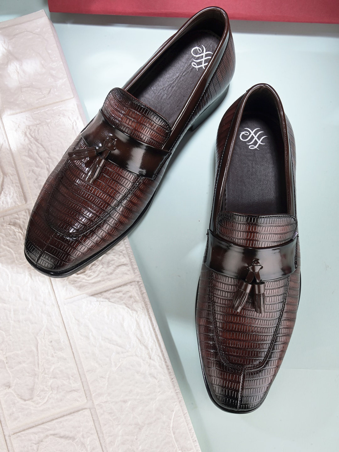 

House of Pataudi Men Textured Formal Loafers, Brown