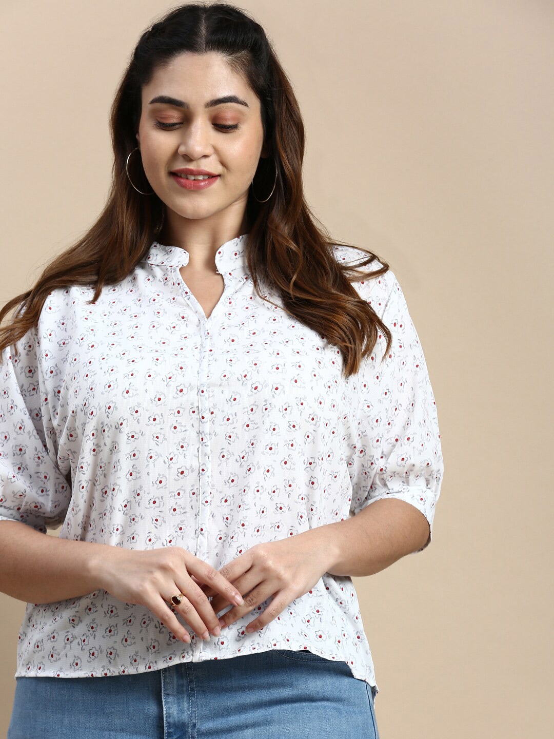 

SHOWOFF Plus White Floral Printed Mandarin Collar Cuffed Sleeves Top