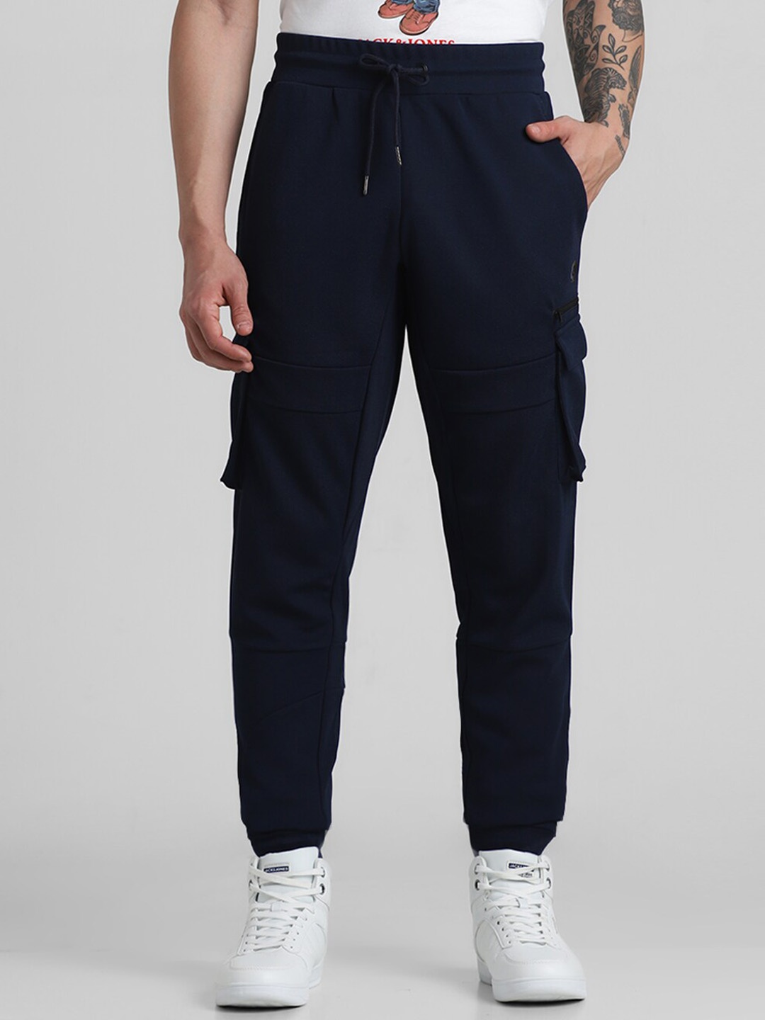 

Jack & Jones Men Mid-Rise Joggers, Navy blue