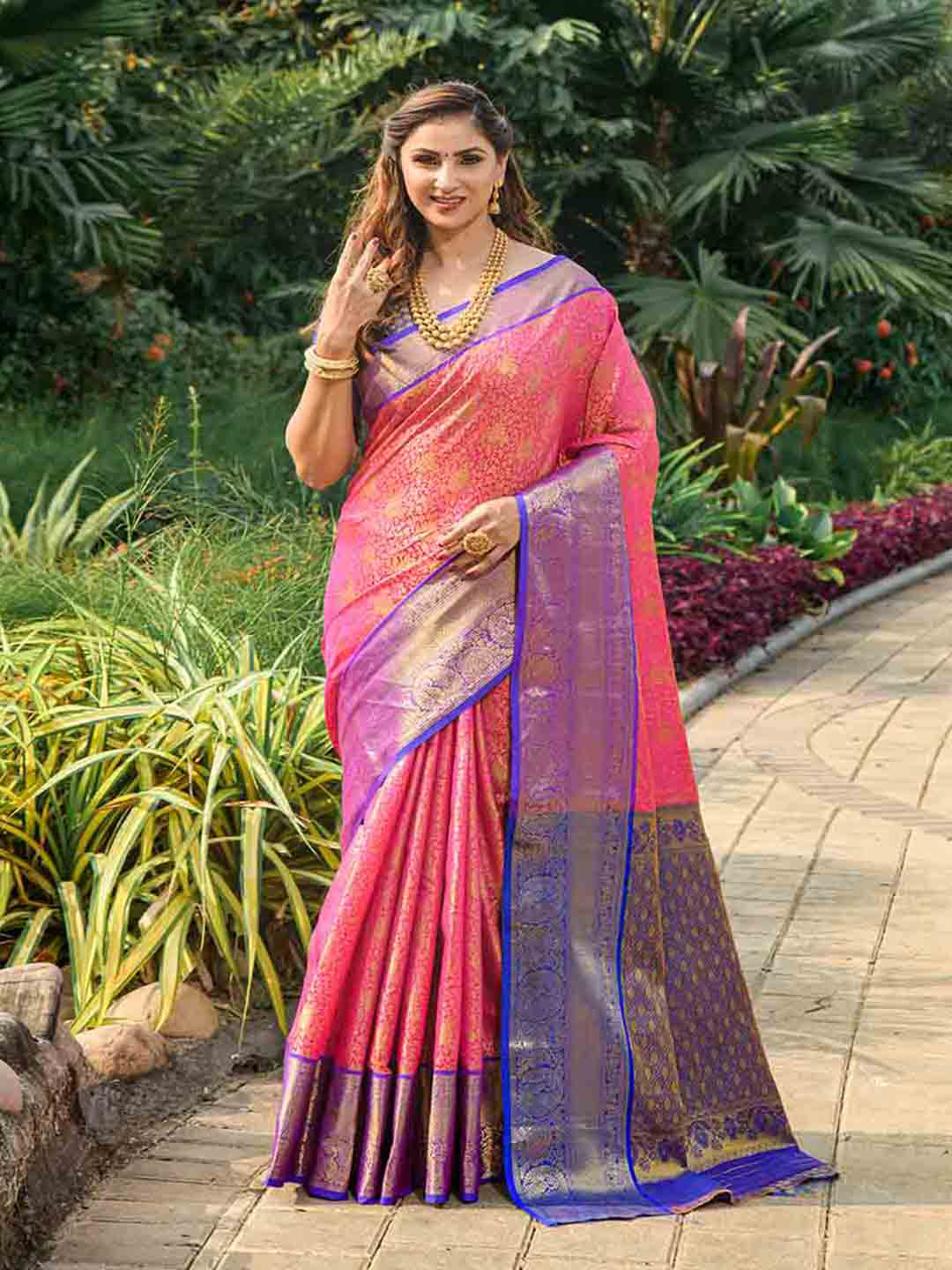 

Mitera Pink Woven Design Zari Saree