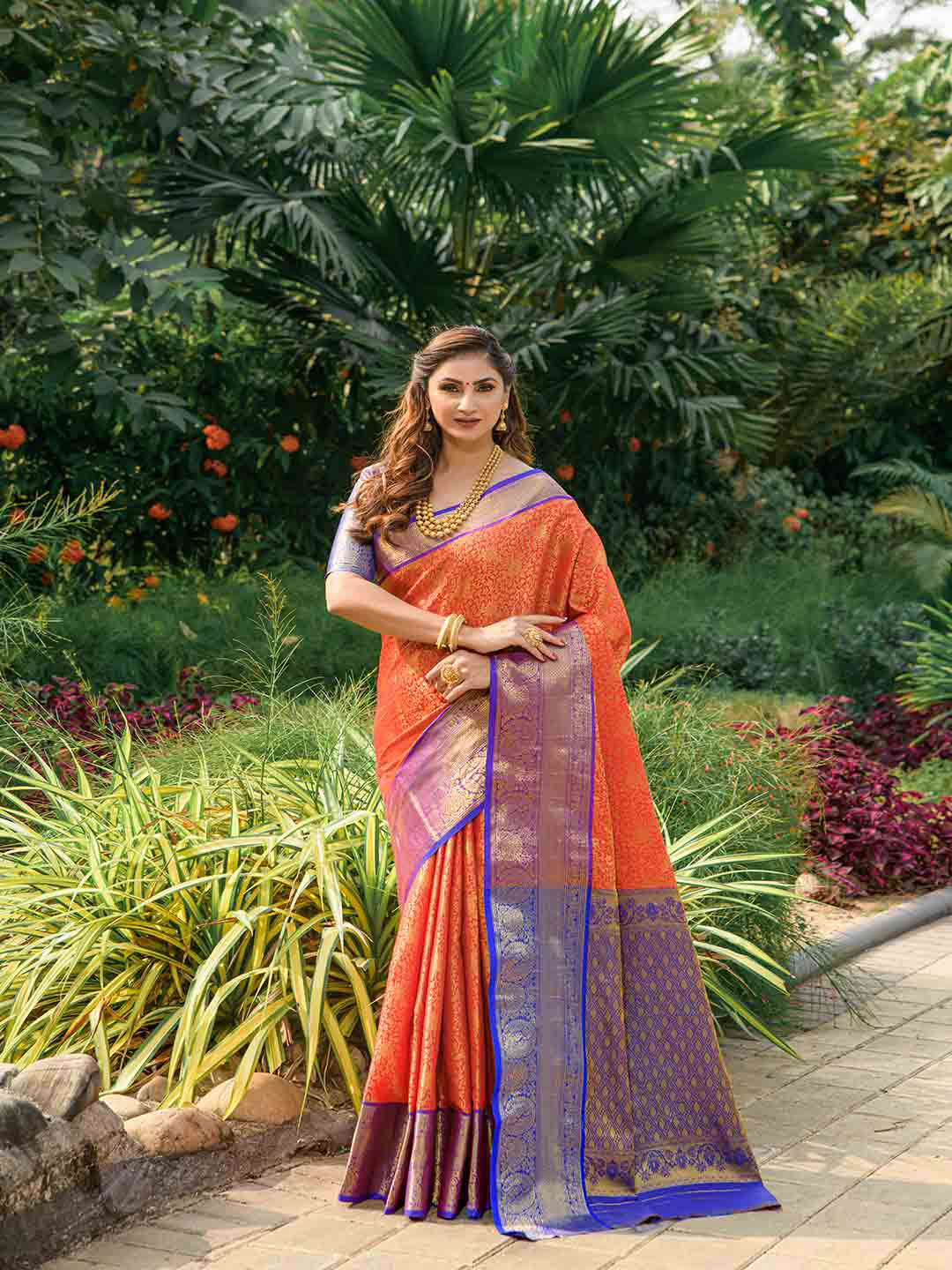 

Mitera Ethnic Motifs Woven Design Zari Saree, Orange