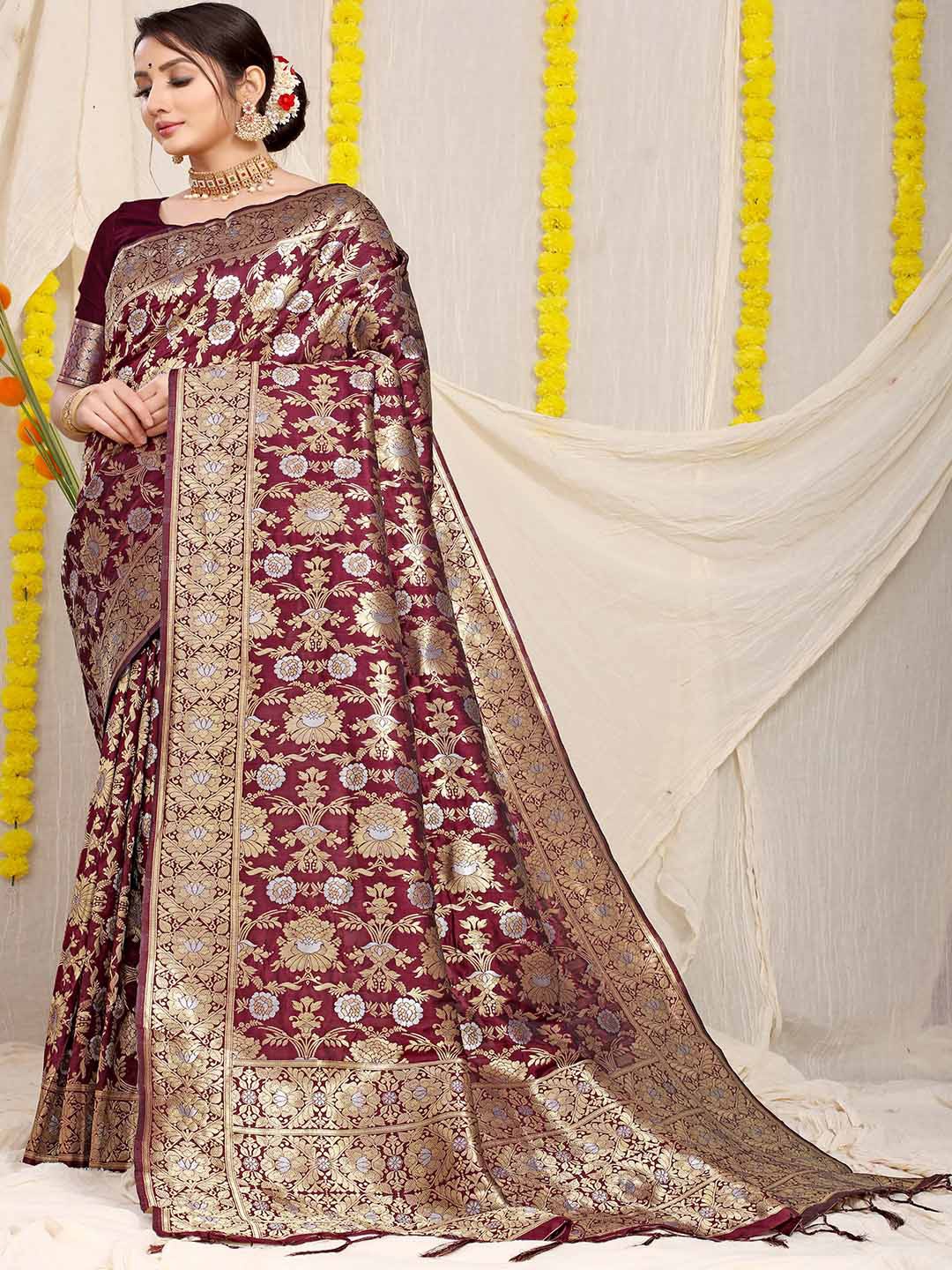 

Mitera Maroon & Gold-Toned Ethnic Motifs Woven Design Zari Saree