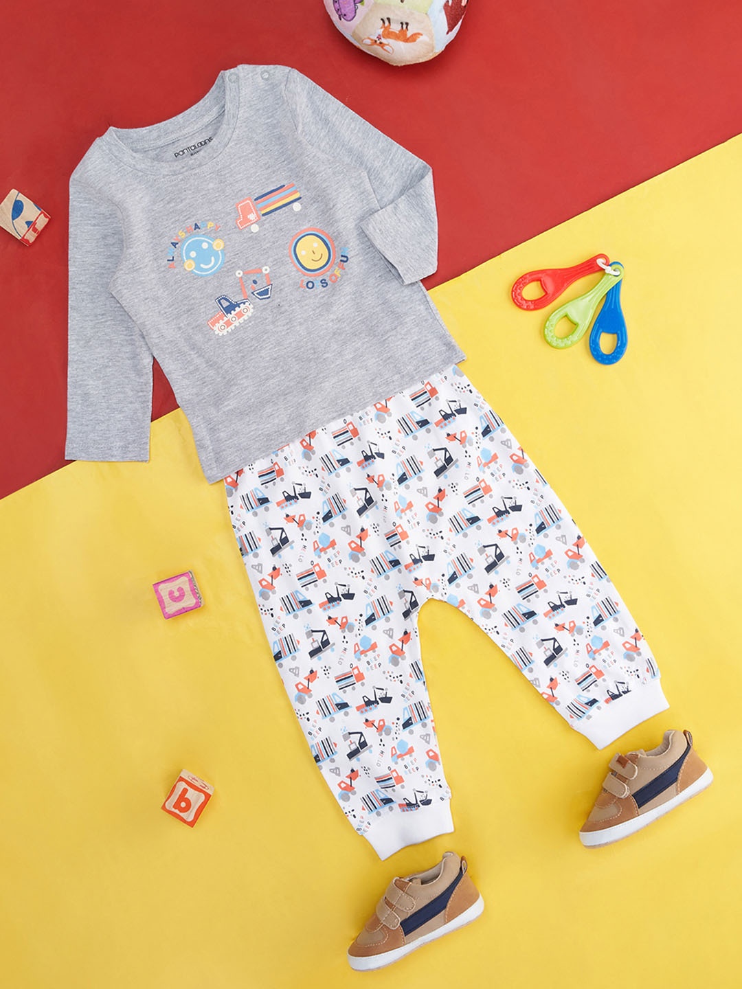 

Pantaloons Baby Boys Printed Pure Cotton T-shirt with Pyjamas, Grey melange