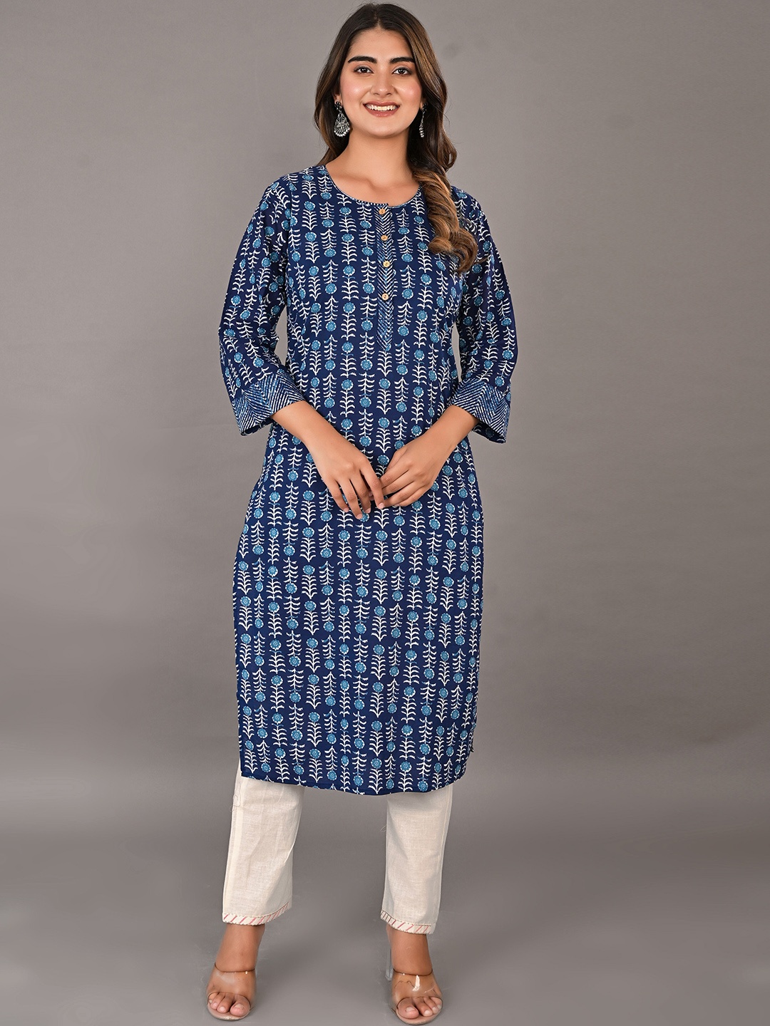 

KALINI Floral Printed Round Neck Indigo Cotton Straight Kurta, Navy blue