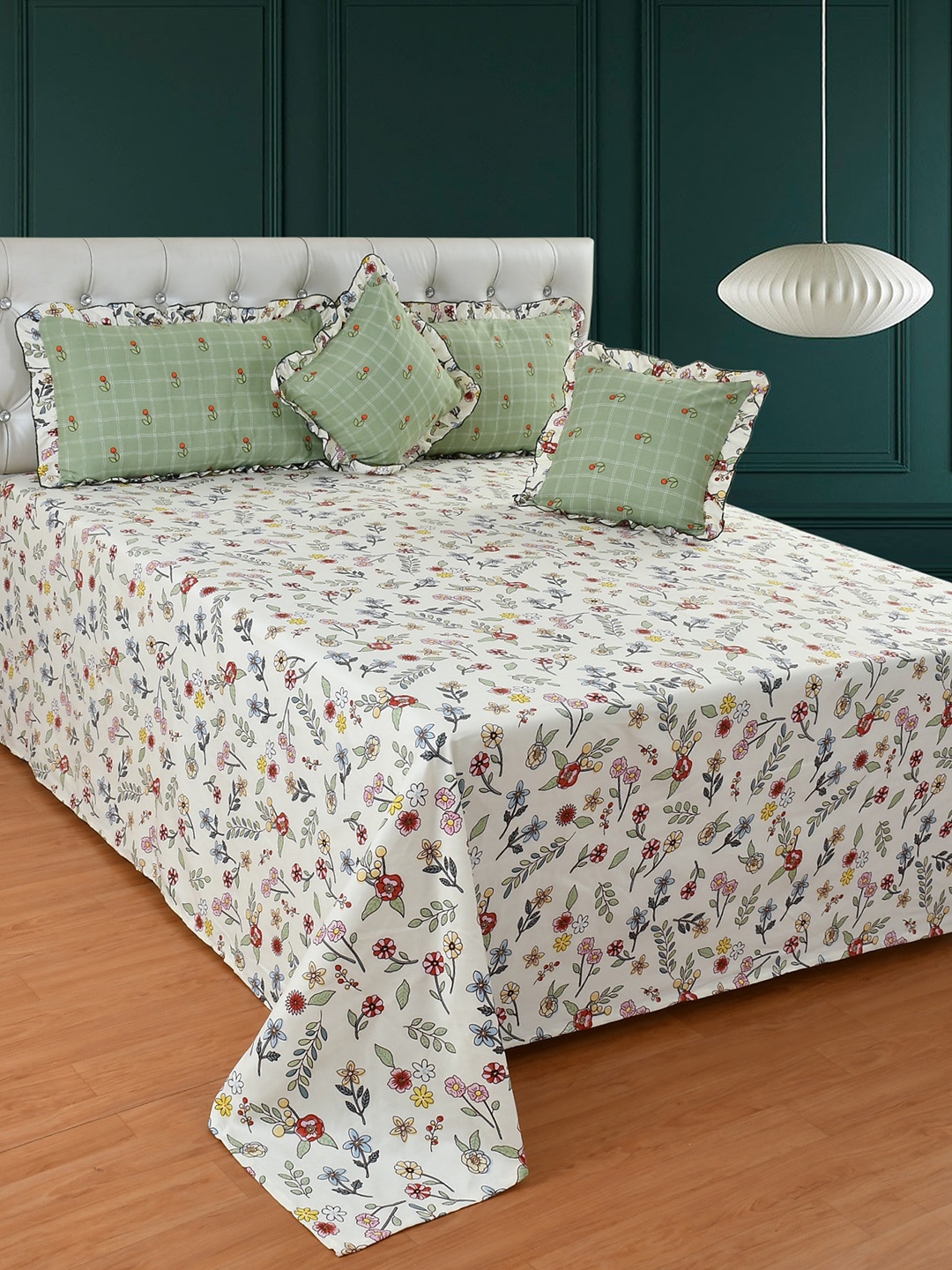 

MORADO Off White & Green 5 Pieces Floral Printed Bedding Set