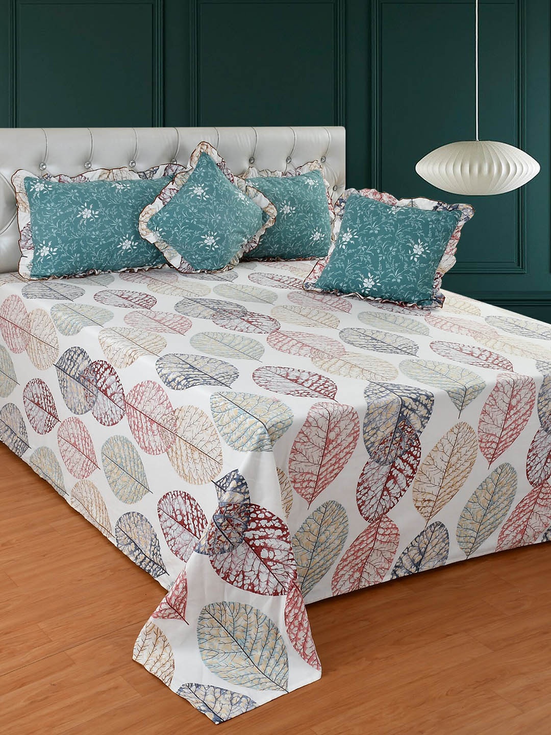 

MORADO Off White & Teal Green 5 Pieces Floral Printed Bedding Set