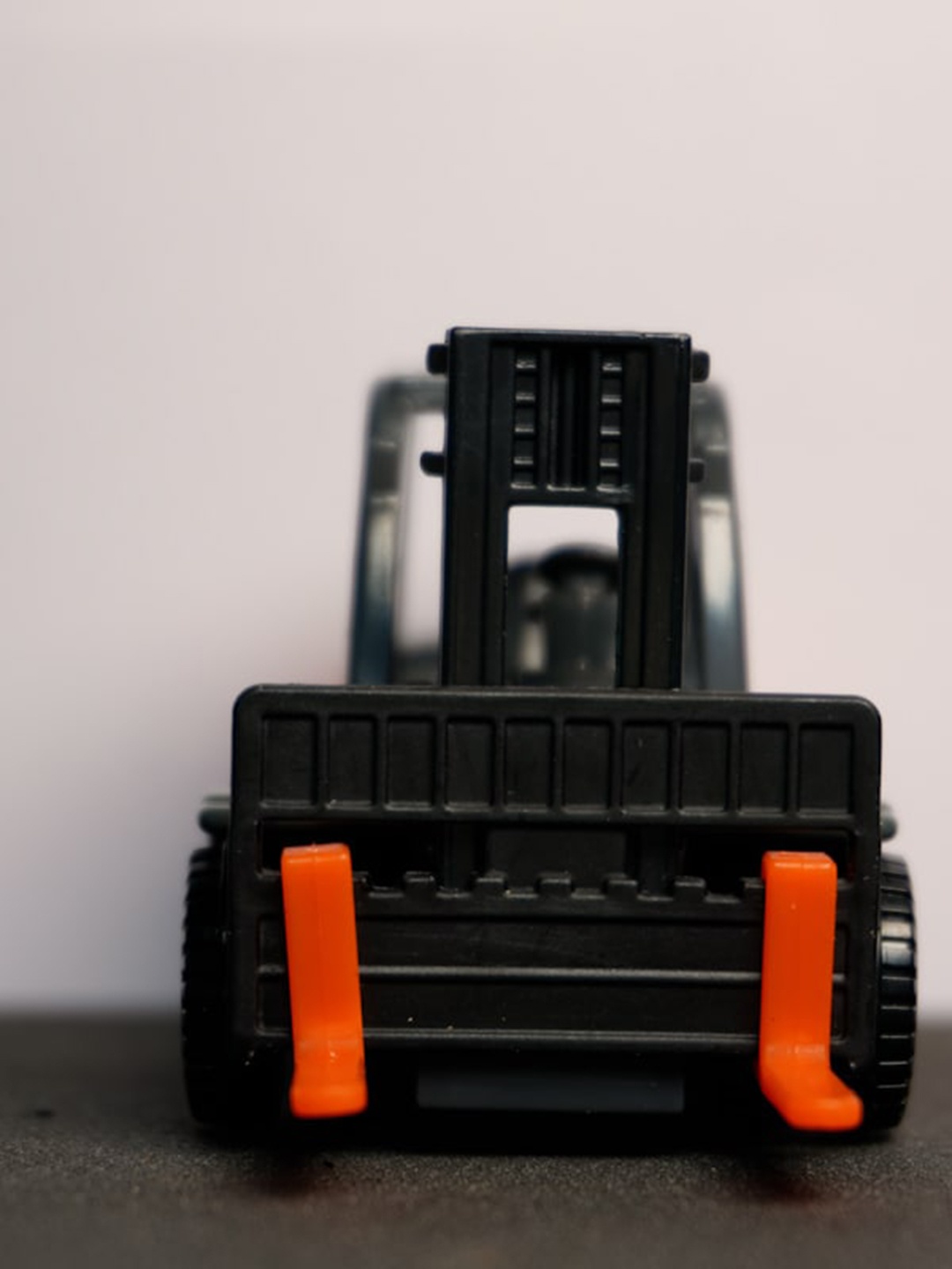

Tomica Toyota L&F Geneo Diecast Scale Model Collectible Car, Orange