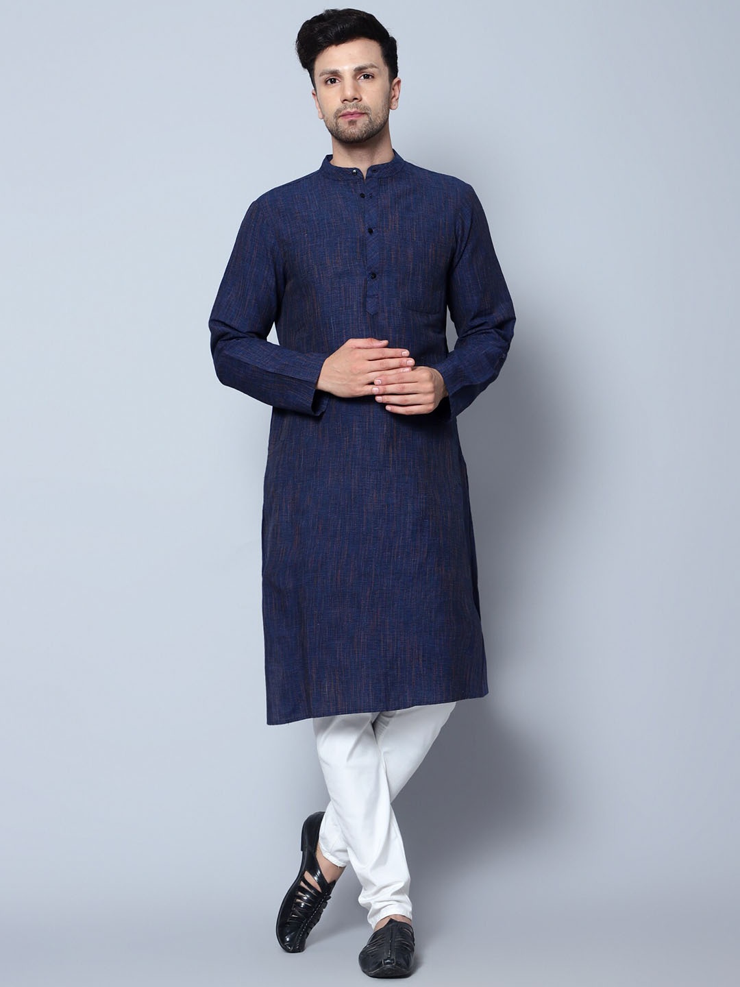 

Latest Chikan Garments Mandarin Collar Thread Work Cotton Kurta, Navy blue