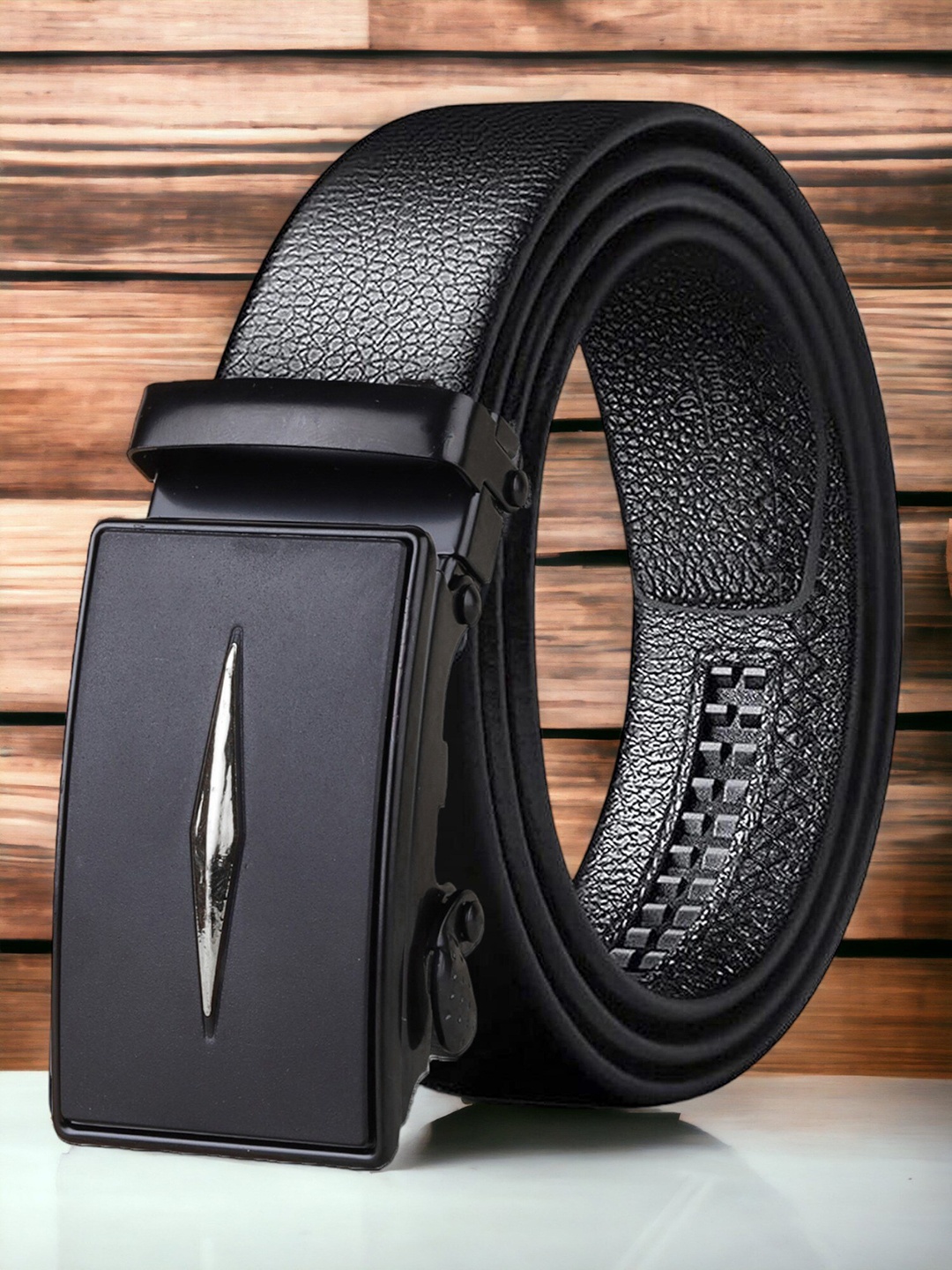 

Roadster Men Textured Vegan Leather Formal Belt, Black