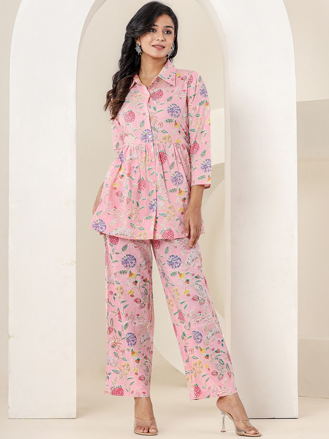 

KAAJH Floral Printed Shirt Collar Pure Cotton Kurta With Palazzos, Pink