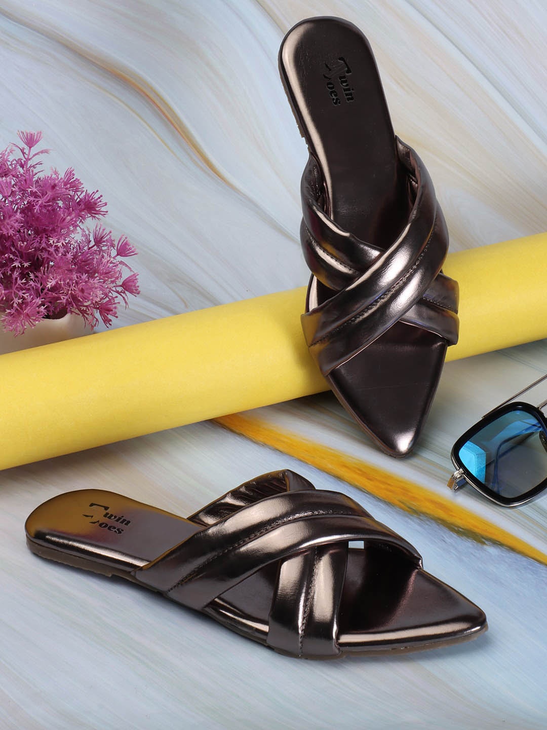

TWIN TOES Criss-Cross Strap Open Toe Flats, Metallic