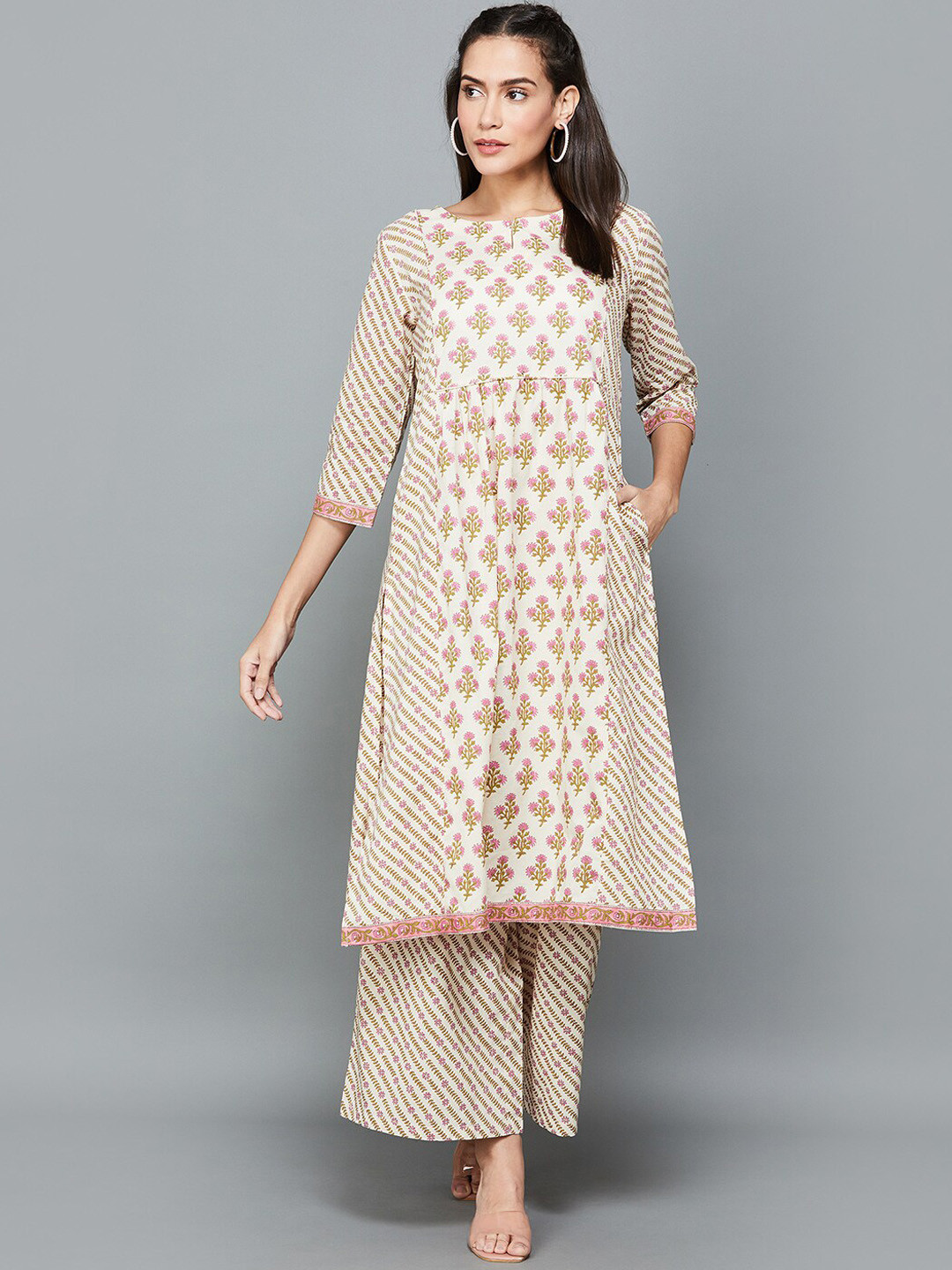 

Melange by Lifestyle Floral Printed Pure Cotton Kurta with Palazzos, Beige
