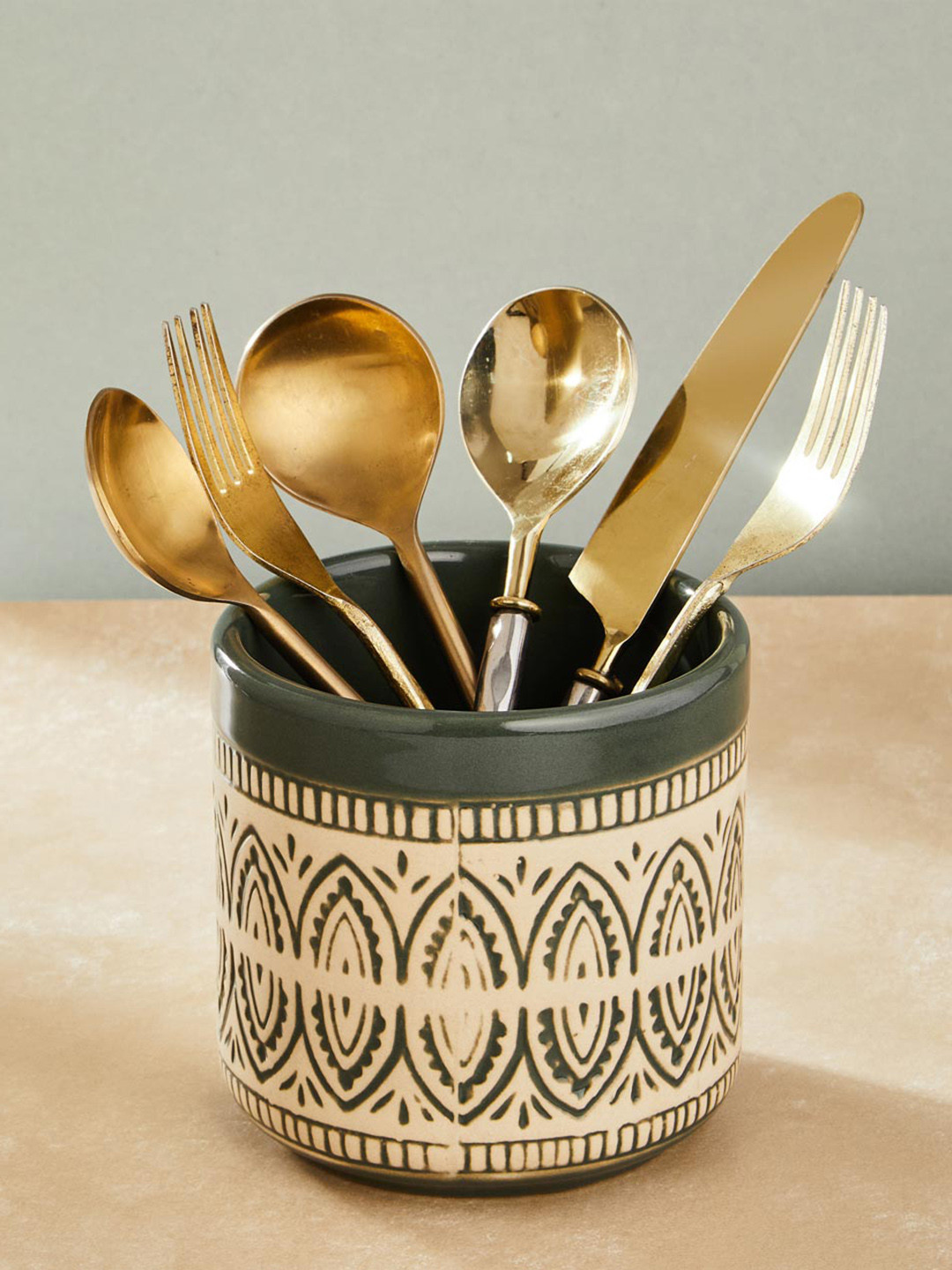 

Fabindia Cream-color & Olive Green Printed Ceramic Cutlery Holder