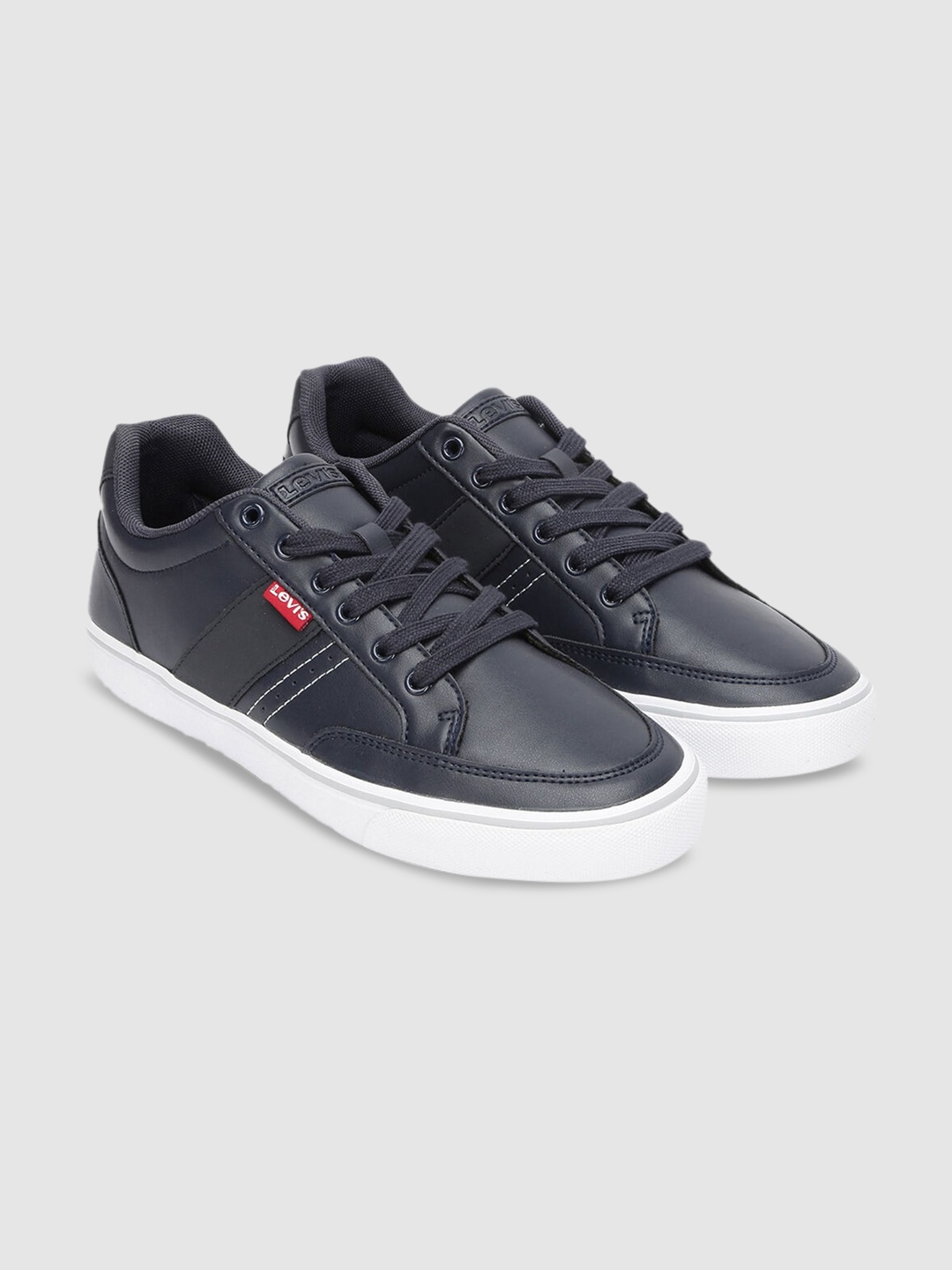 

Levis Men Contrast Sole Sneakers, Navy blue