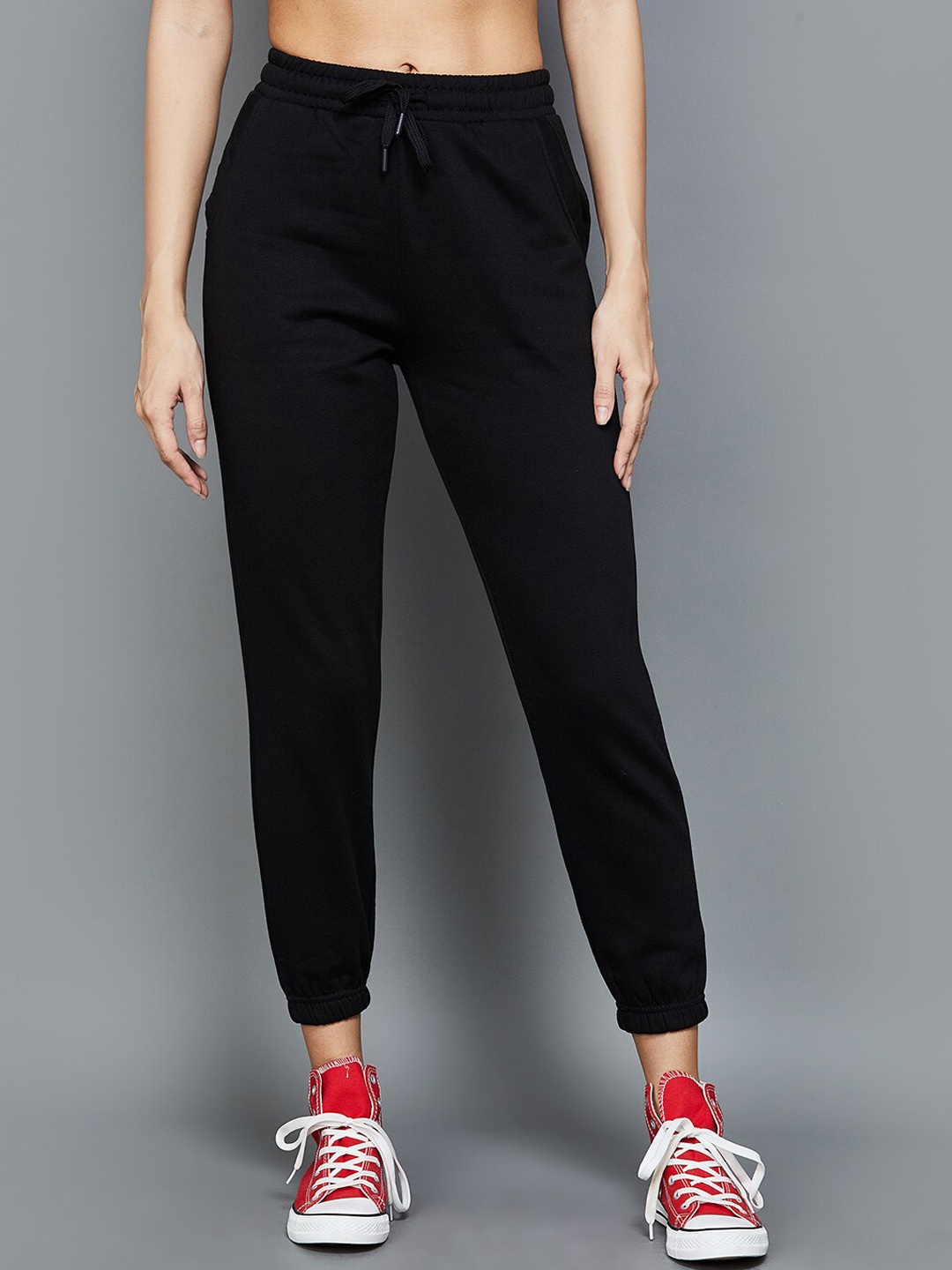 

Ginger by Lifestyle Women Mid-Rise Joggers, Black