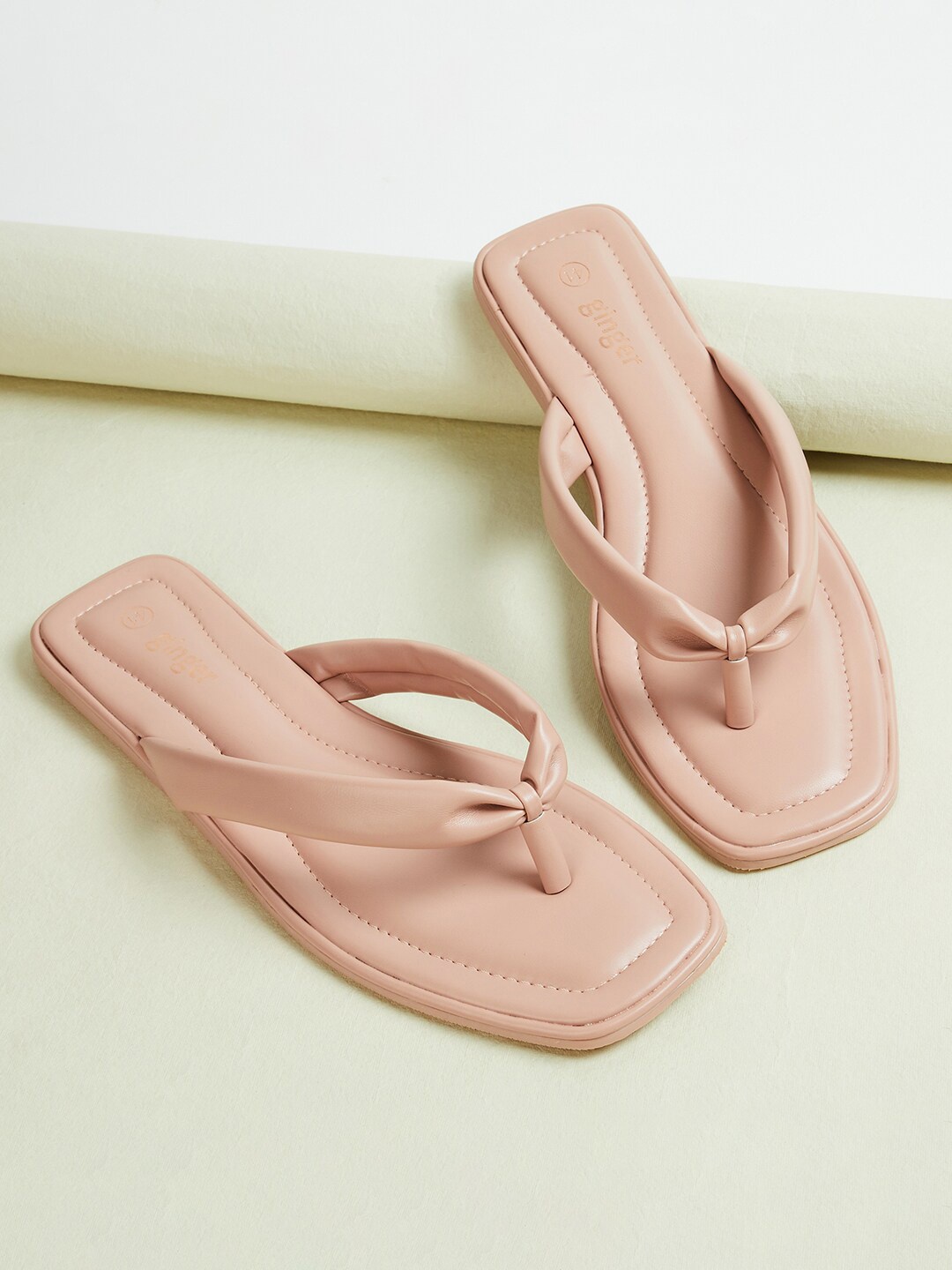 

Ginger by Lifestyle Women T-Straps Flats, Pink