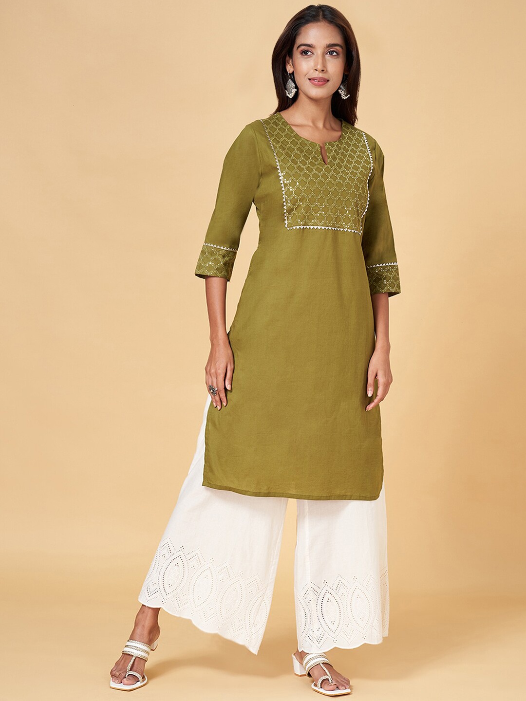 

RANGMANCH BY PANTALOONS Yoke Design Gotta Patti Straight Kurta, Olive