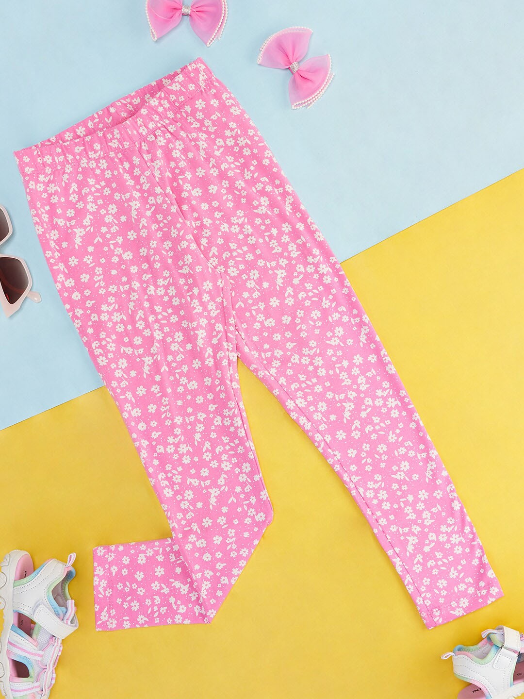 

Pantaloons Junior Girls Floral Printed Cotton Ankle Length Leggings, Pink