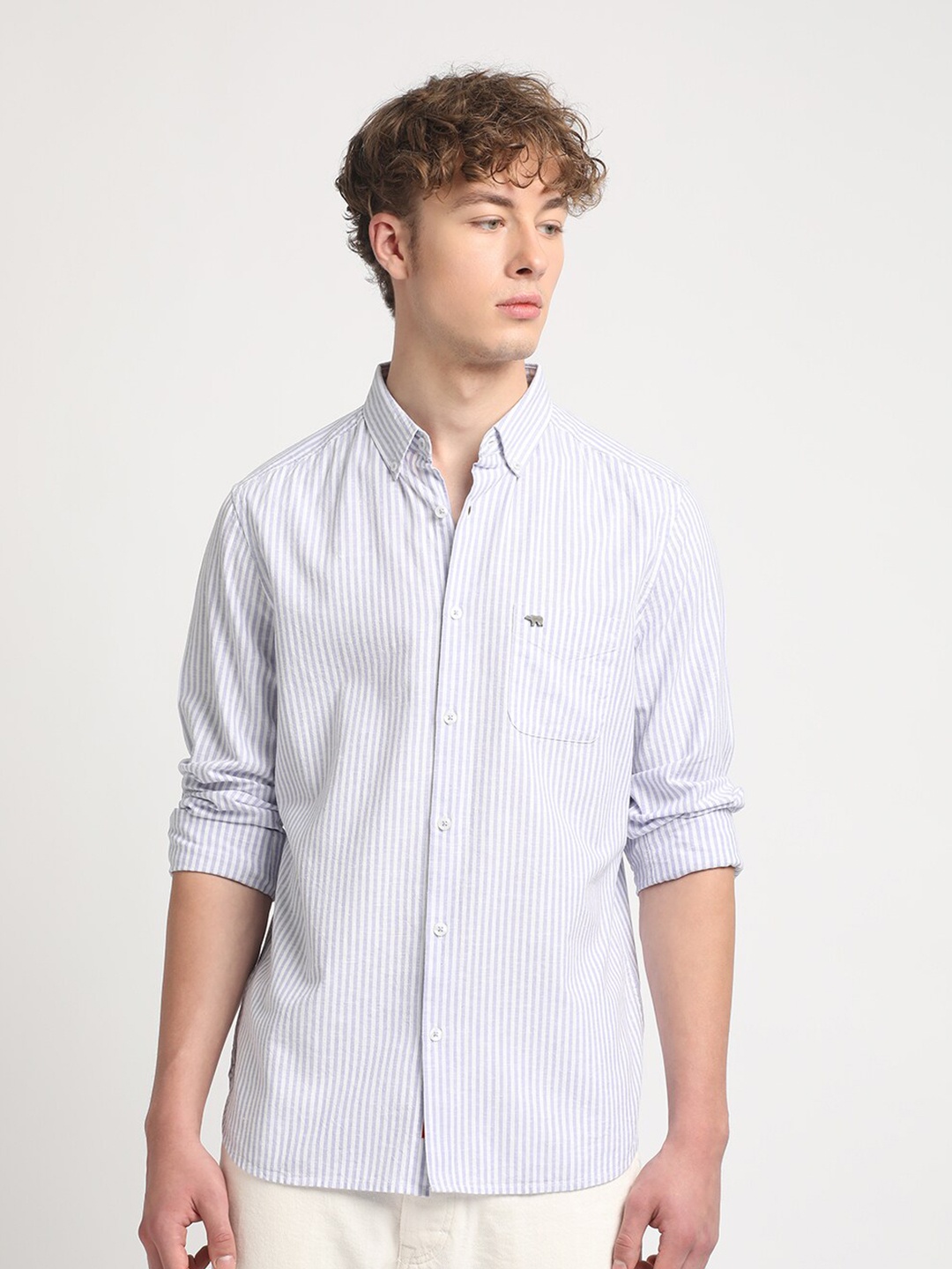 

THE BEAR HOUSE Purple & White Striped Button-Down Collar Slim Fit Casual Shirt