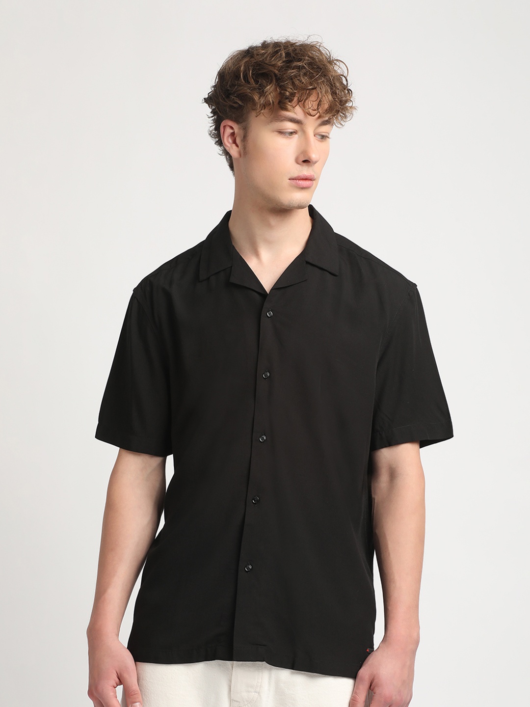 

THE BEAR HOUSE Slim Fit Opaque Casual Shirt, Black
