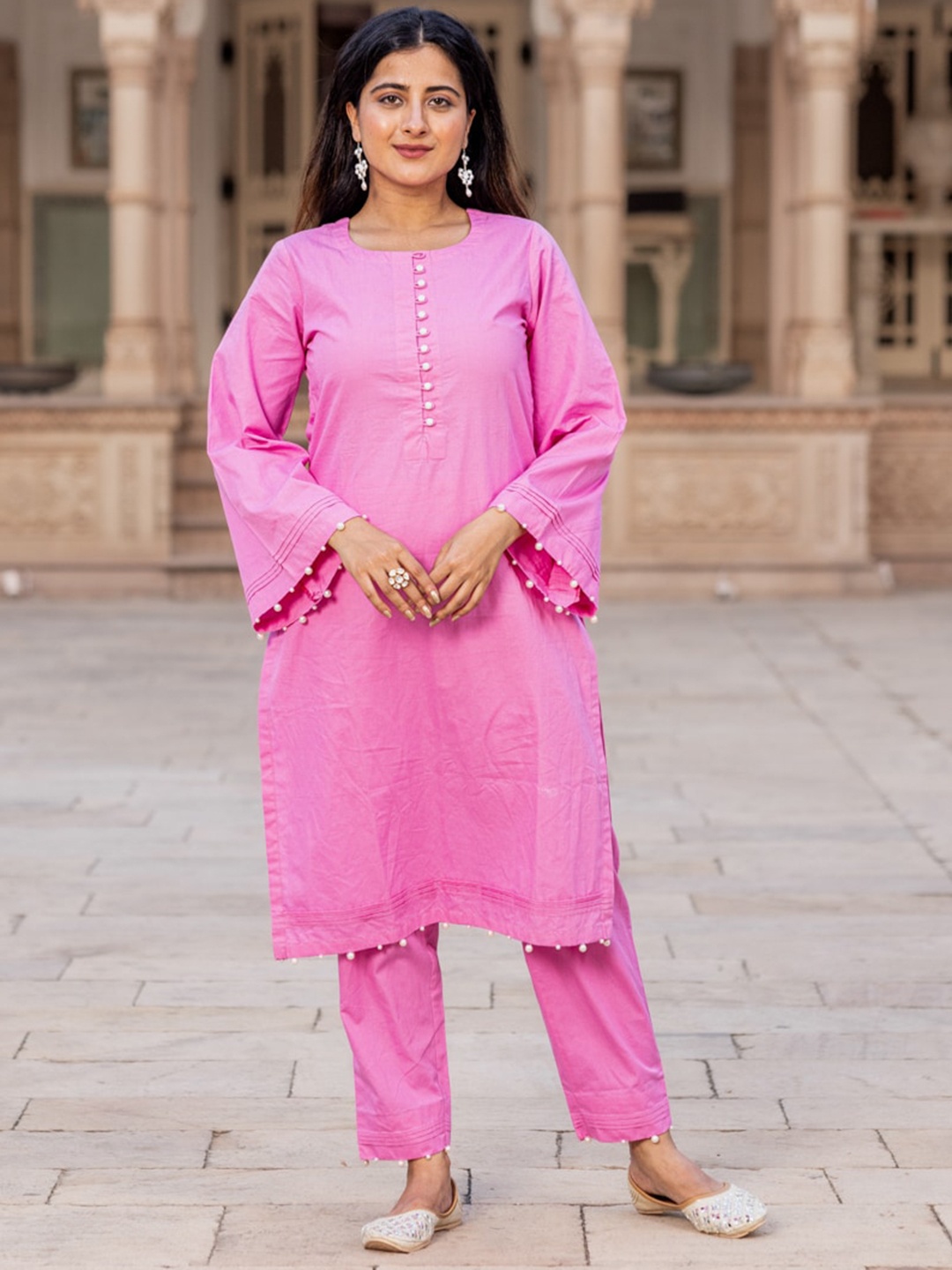 

Ambraee Round Neck Bell Sleeves Straight Kurta with Trousers, Pink