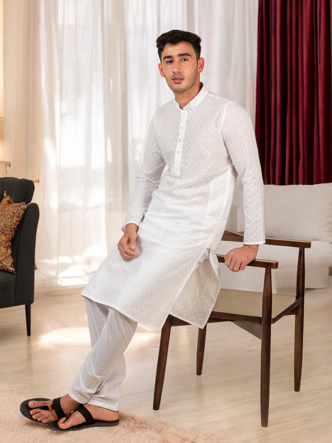 

TATTVA Ethnic Motifs Embroidered Regular Pure Cotton Kurta with Pyjamas, White