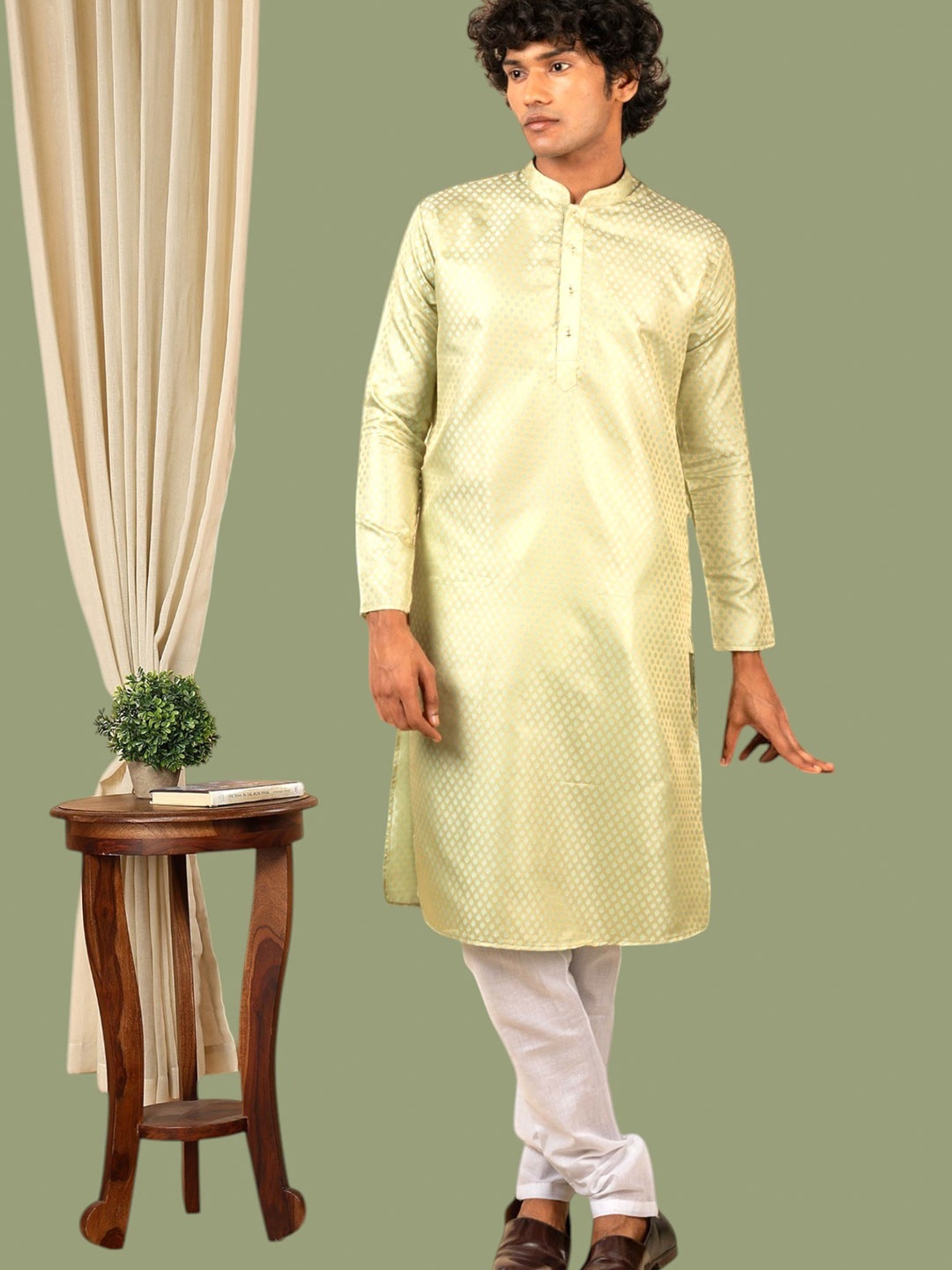 

TATTVA Ethnic Motifs Woven Design Jacquard Regular Kurta with Pyjamas, Green