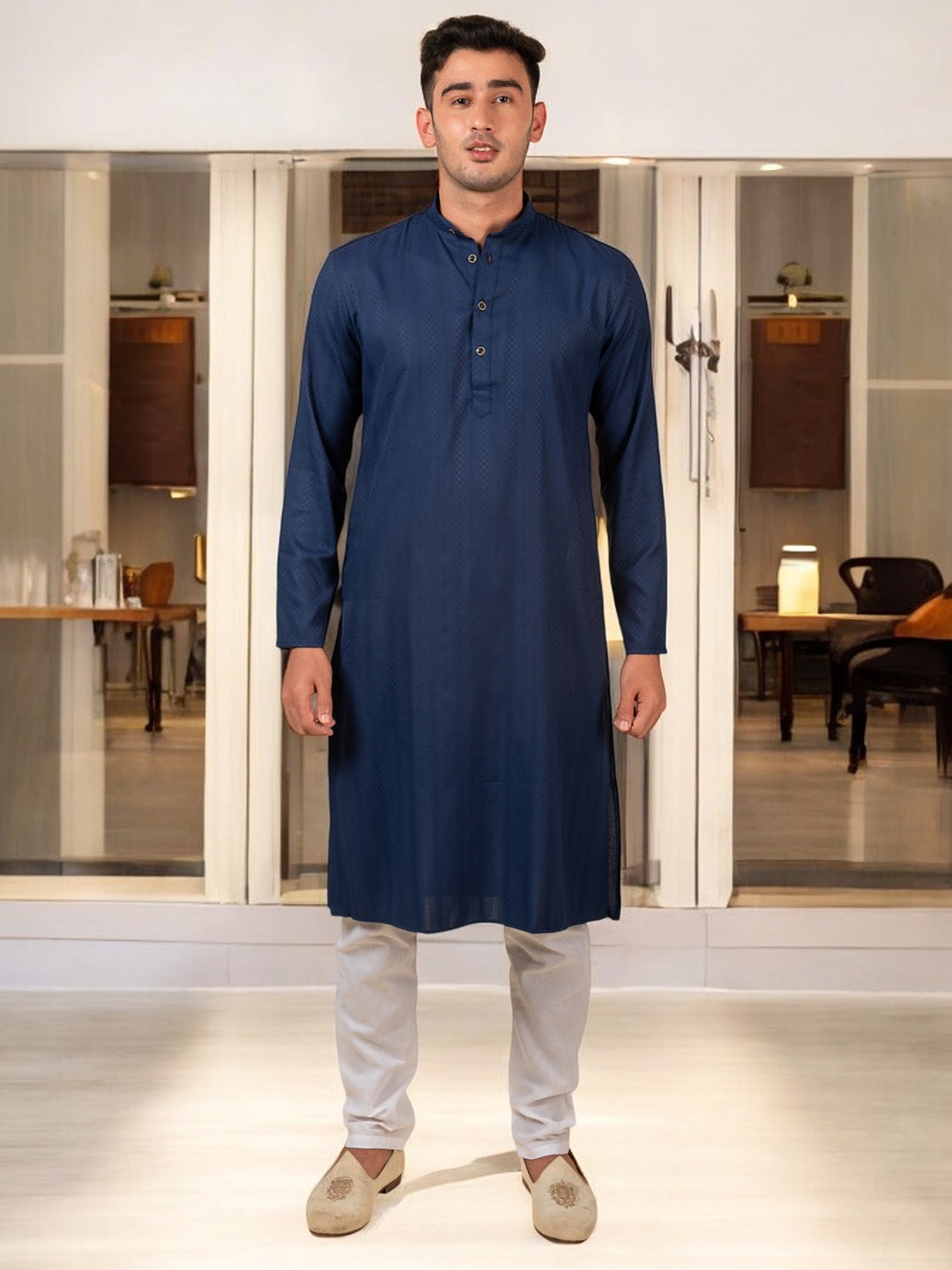 

TATTVA Self Design Pure Cotton Straight Kurta with Pyjamas, Navy blue