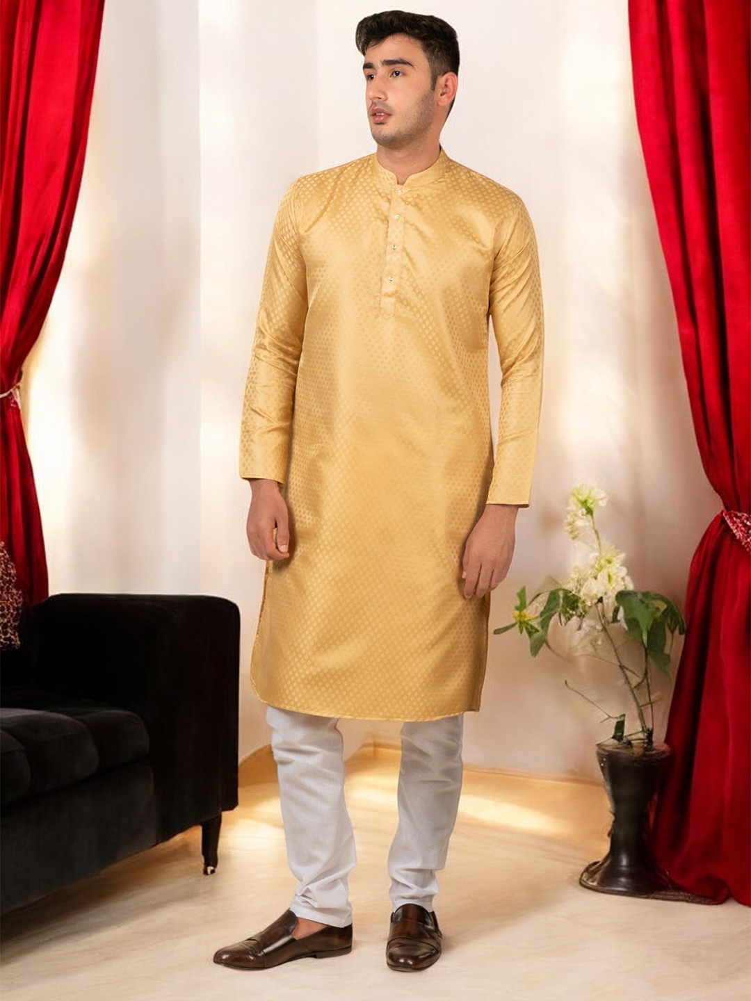 

TATTVA Ethnic Motifs Woven Design Straight Kurta with Pyjamas, Gold