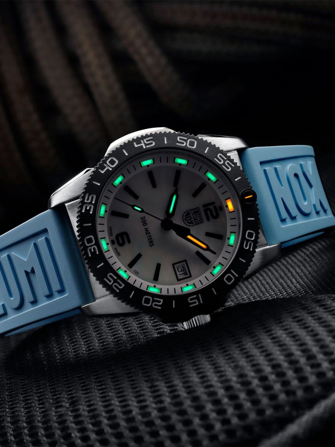

Luminox Men Set of 2 Pacific Diver Dial & Blue Straps Analogue Watch XS.3124M