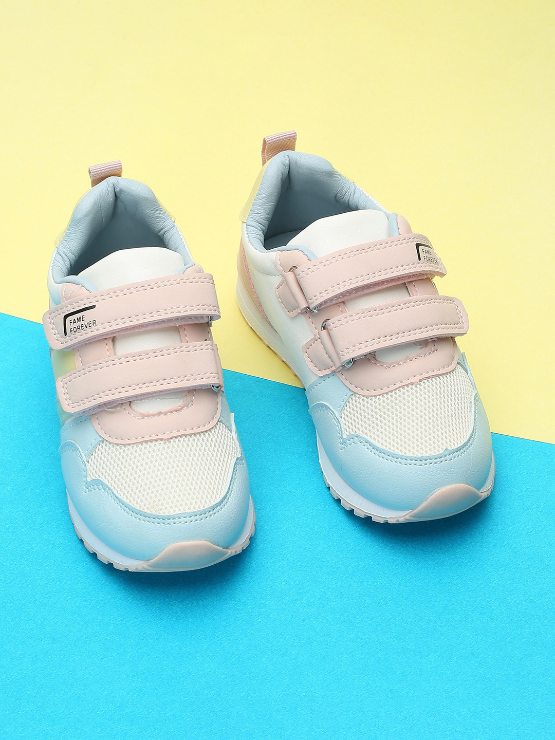

Fame Forever by Lifestyle Girls Colourblocked Velcro Sneakers, Pink