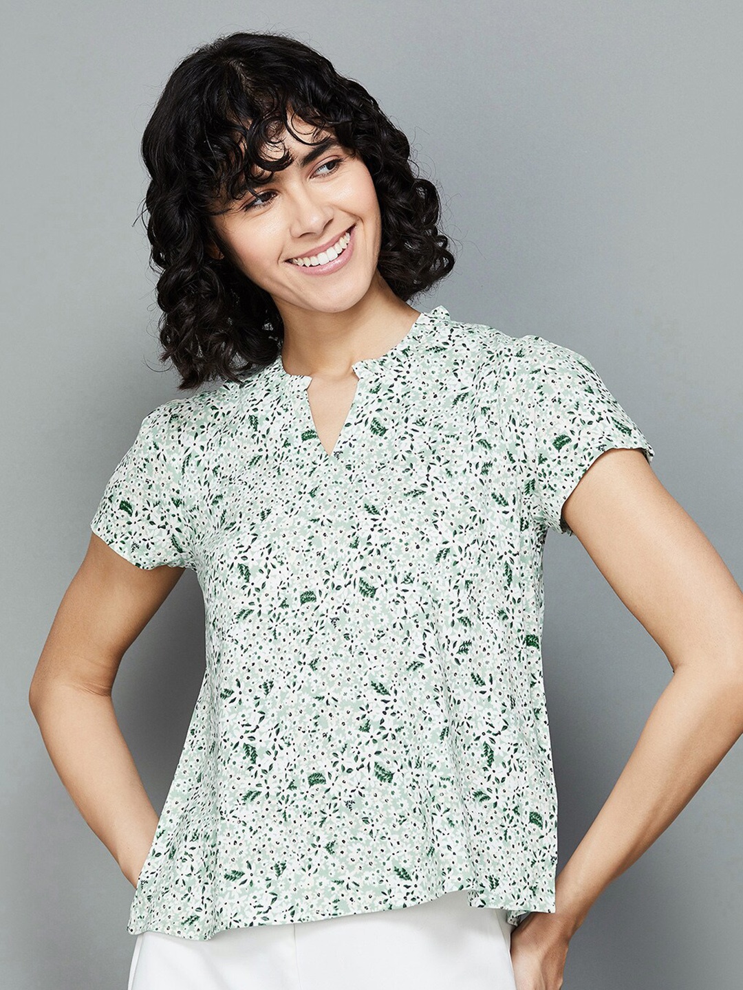

Fame Forever by Lifestyle Floral Printed Puffed Sleeves Top, White