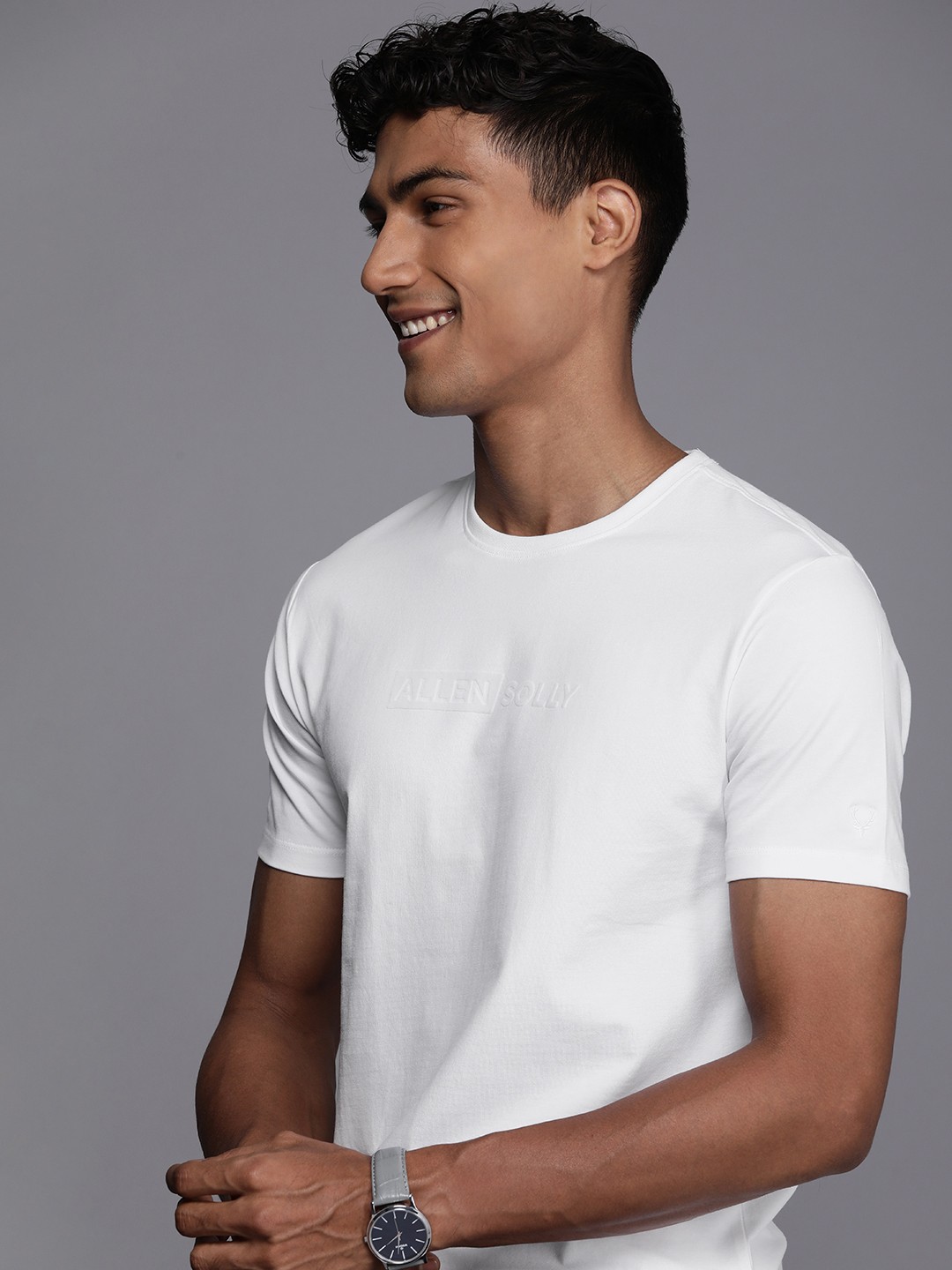 

Allen Solly Brand Logo Printed Casual T-shirt, White