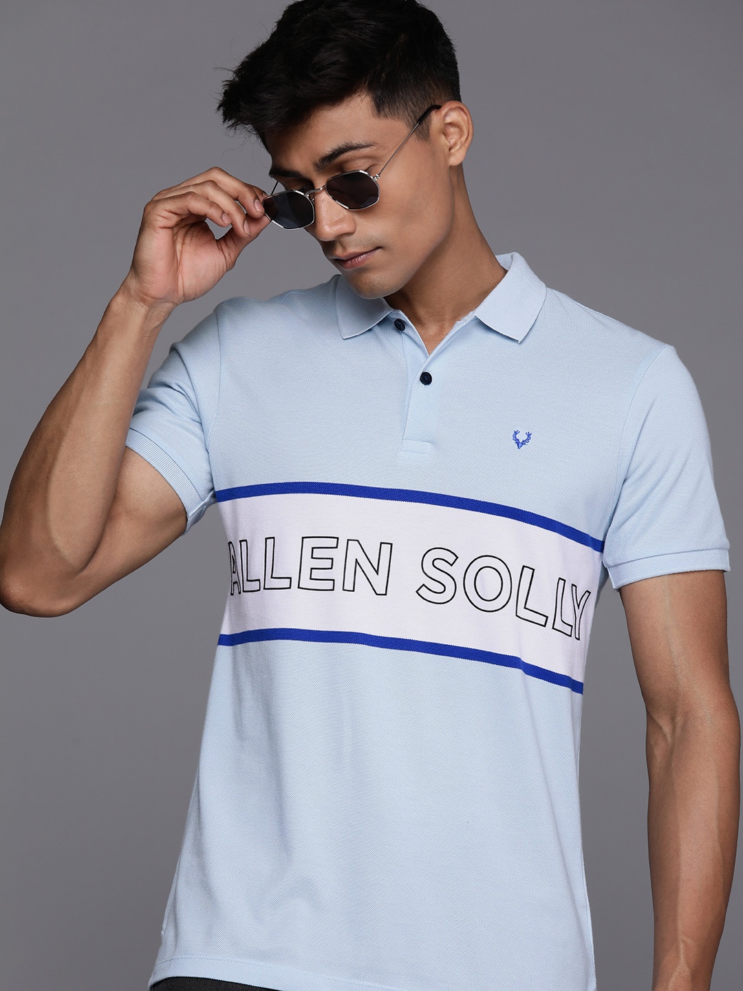 

Allen Solly Brand Logo Colourblocked T-shirt, Blue