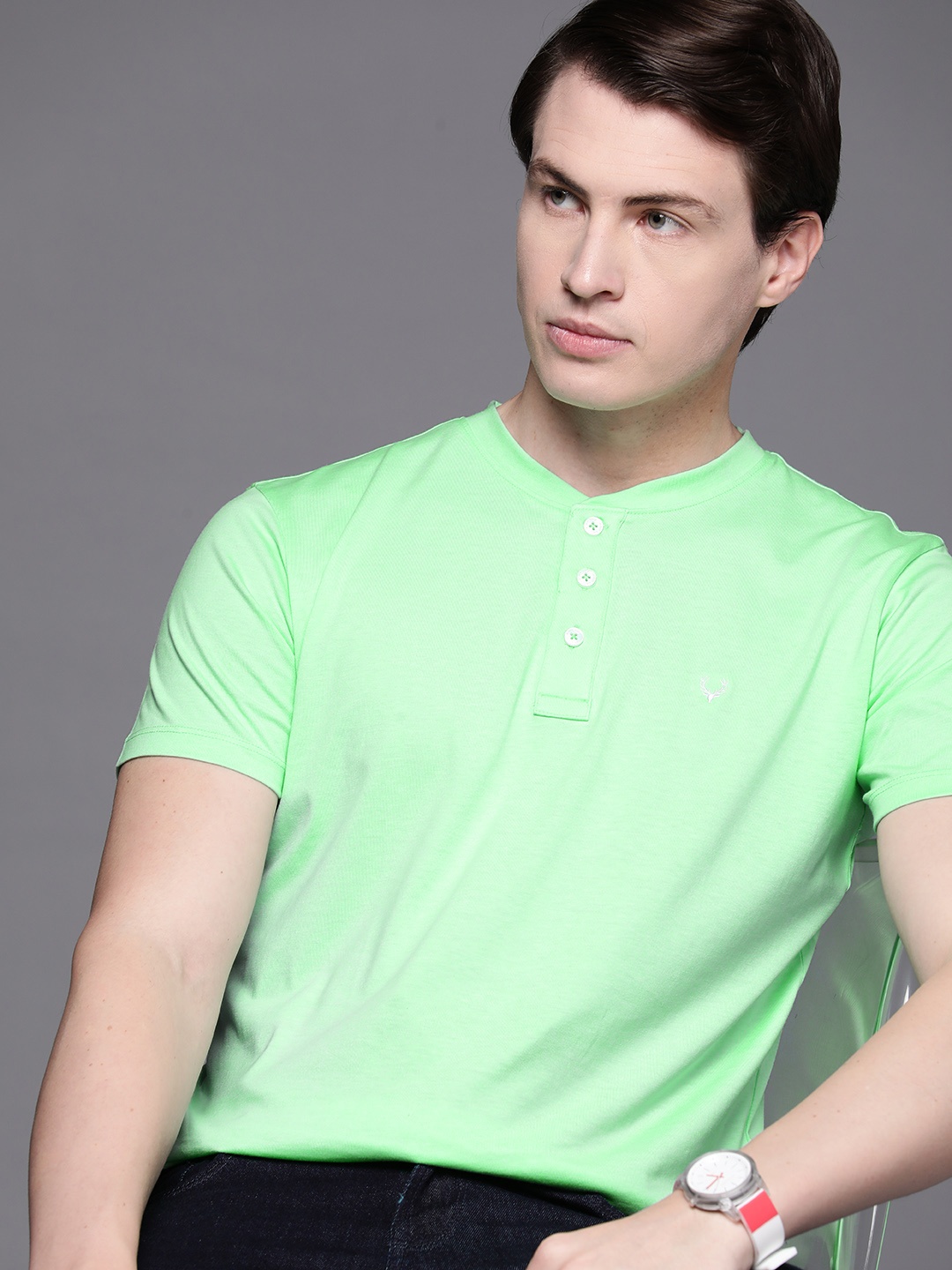 

Allen Solly Men Slim Fit T-shirt, Green