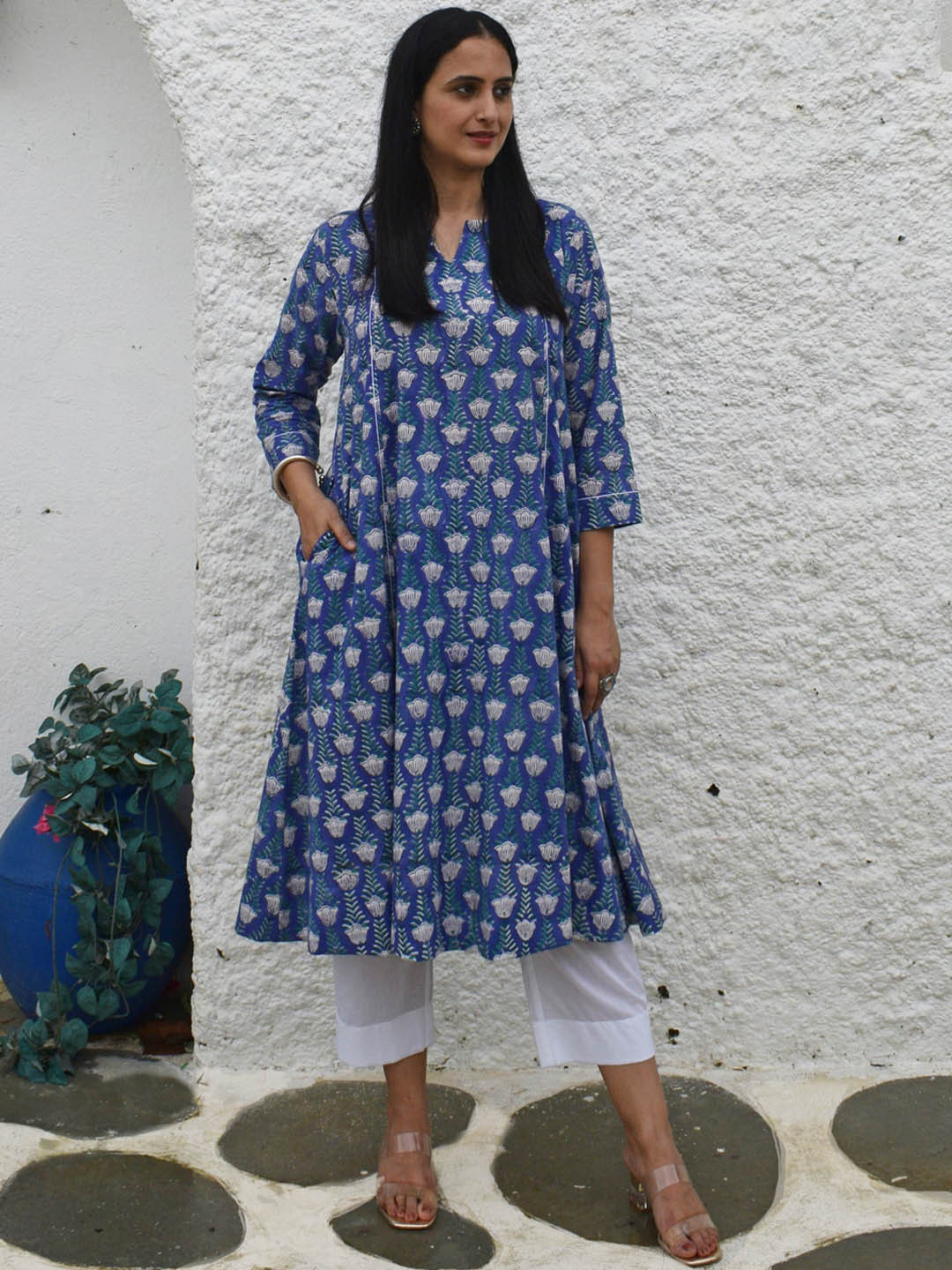 

House of Moxa Floral Printed Panelled Cotton A-line Kurta, Purple