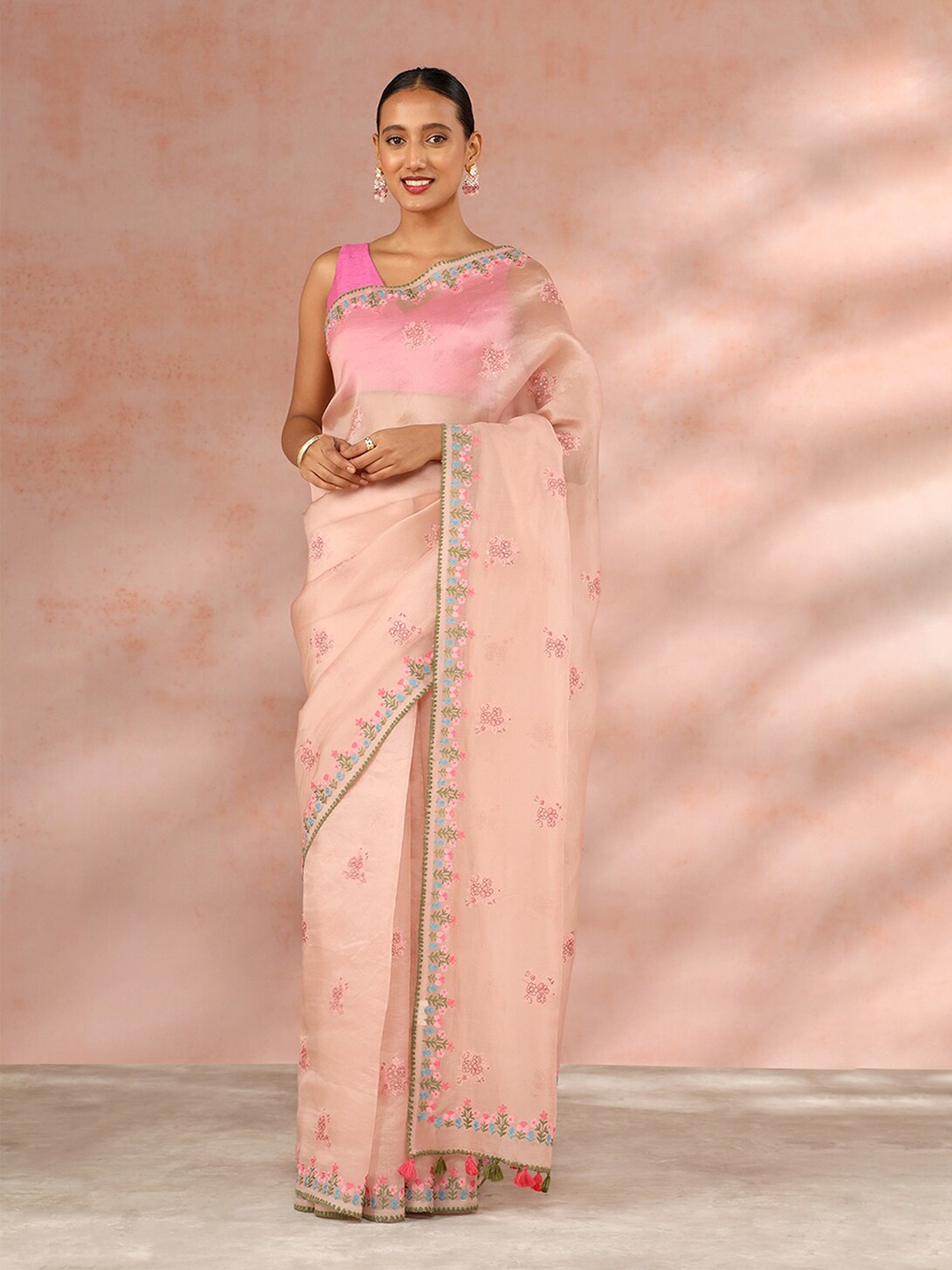 

Taneira Floral Embroidered Saree, Pink