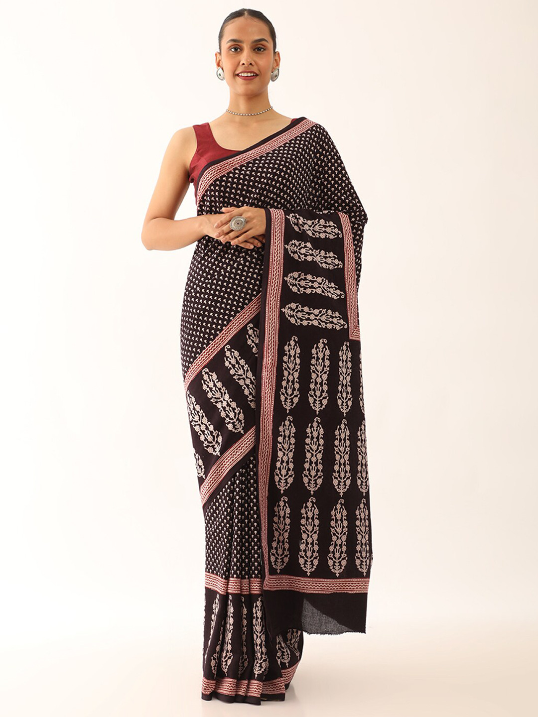 

Taneira Ethnic Motifs Pure Cotton Block Print Saree, Black