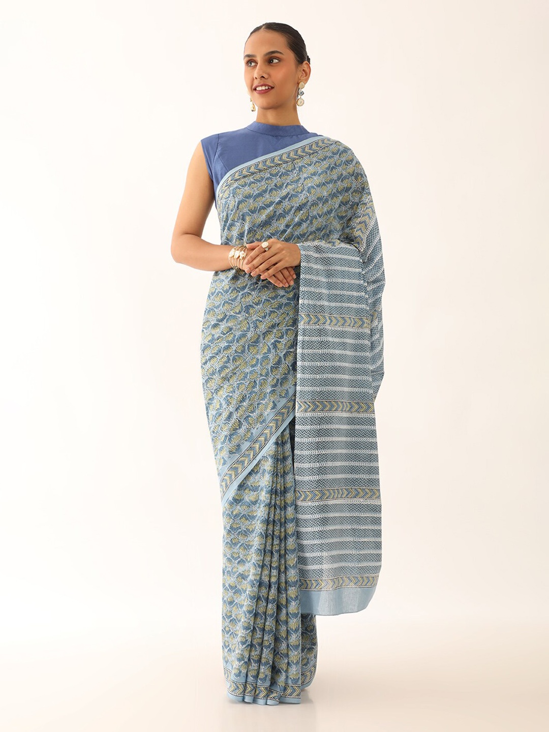 

Taneira Ethnic Motifs Printed Pure Cotton Block Print Saree, Blue
