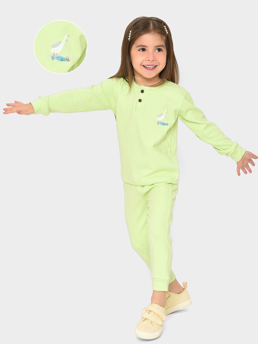 

MiArcus Kids Graphic Printed Round Neck Long Sleeve Cotton Thermal Clothing Set, Green