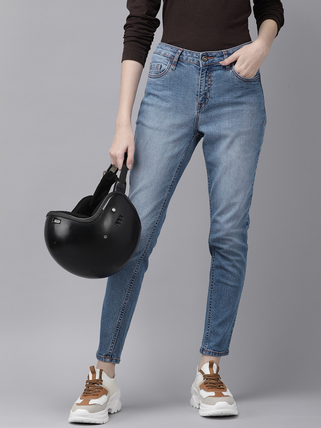 

Roadster Women Skinny Fit Light Fade Stretchable Jeans, Blue