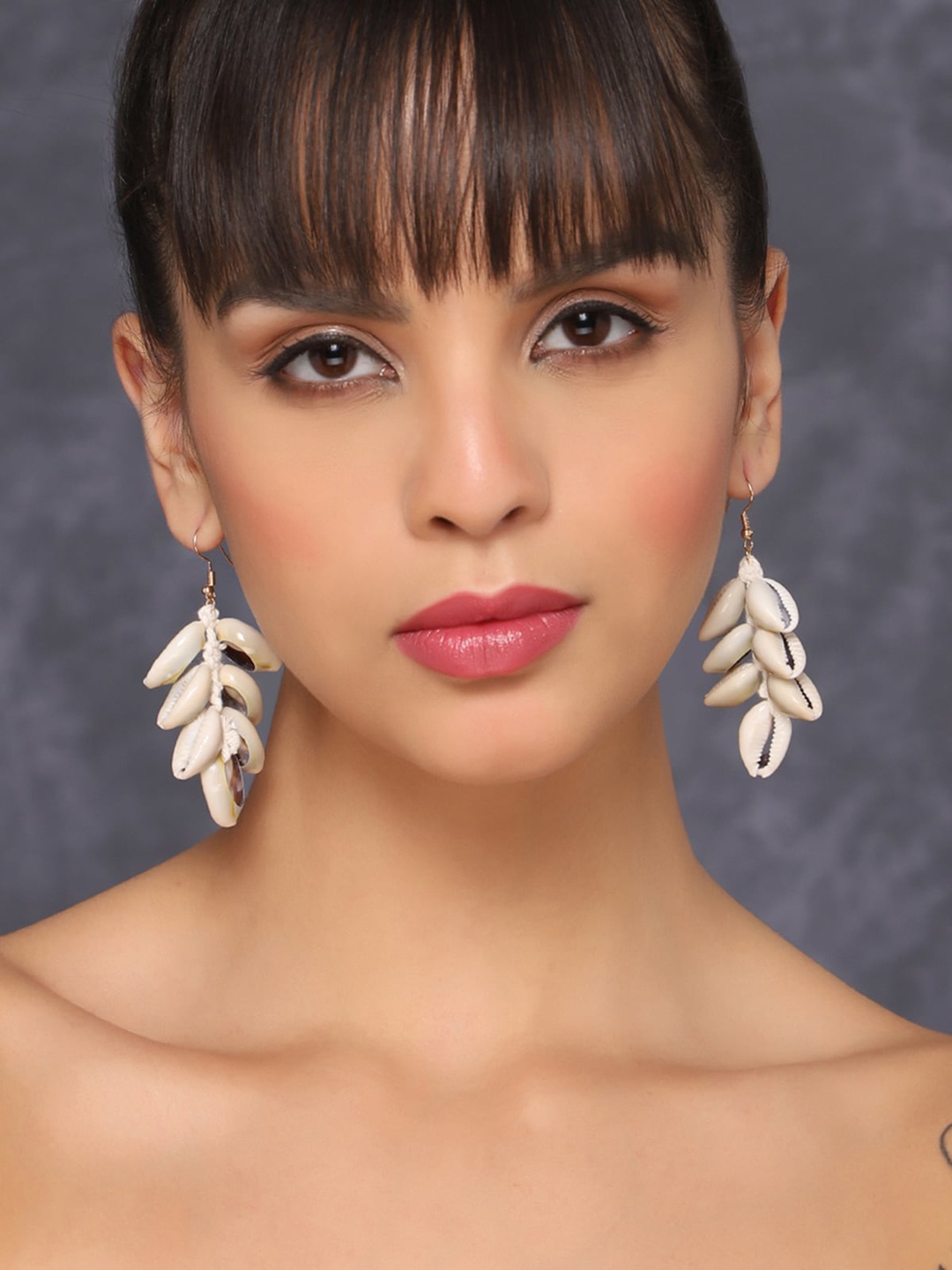 

AQUASTREET Gold-Plated Shell Drop Earrings