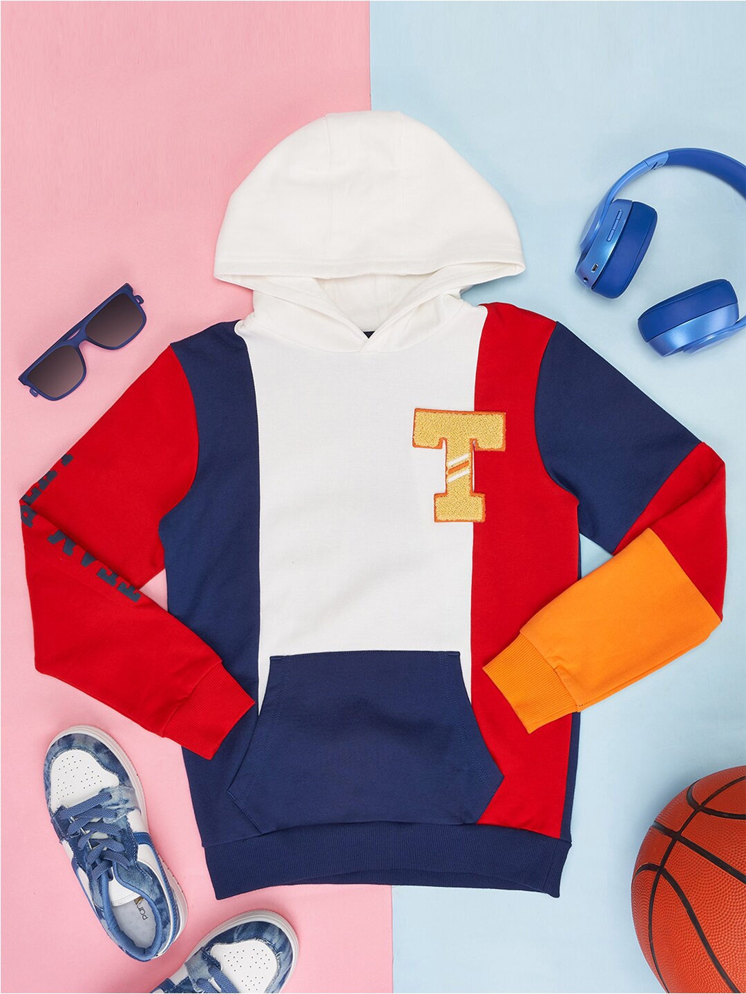 

Pantaloons Junior Boys Colourblocked Hooded Cotton Sweatshirt, White