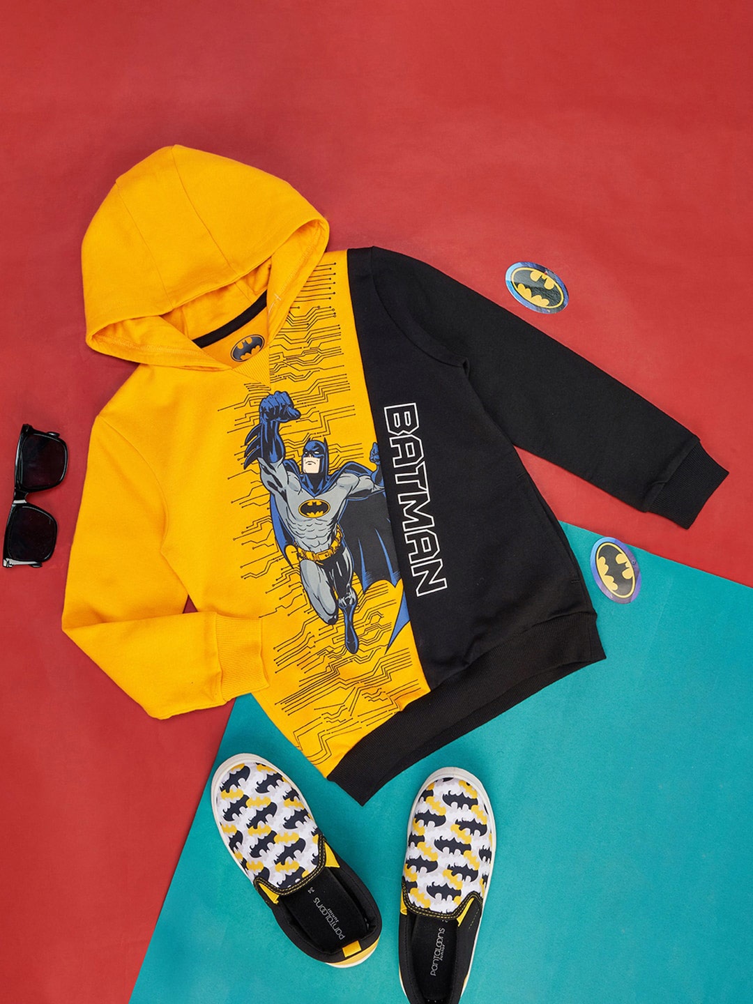 

Pantaloons Junior Boys Batman Printed Cotton Sweatshirt, Yellow