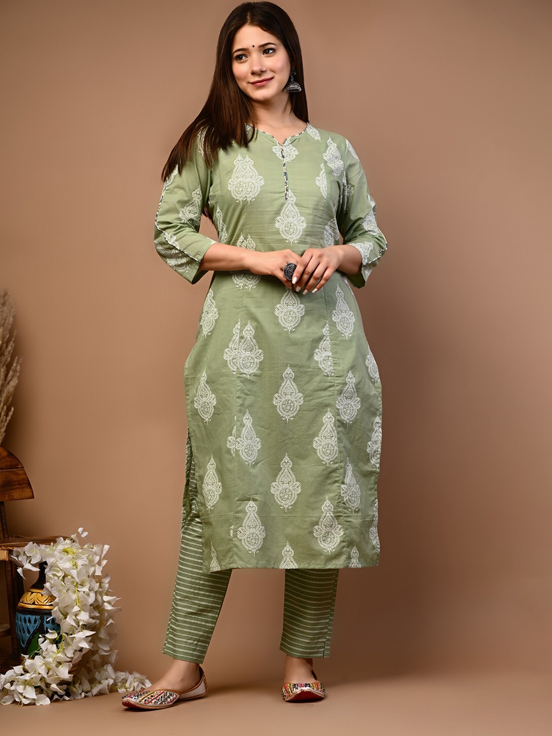 

Rimeline Ethnic Motifs Printed Pure Cotton Kurta, Green