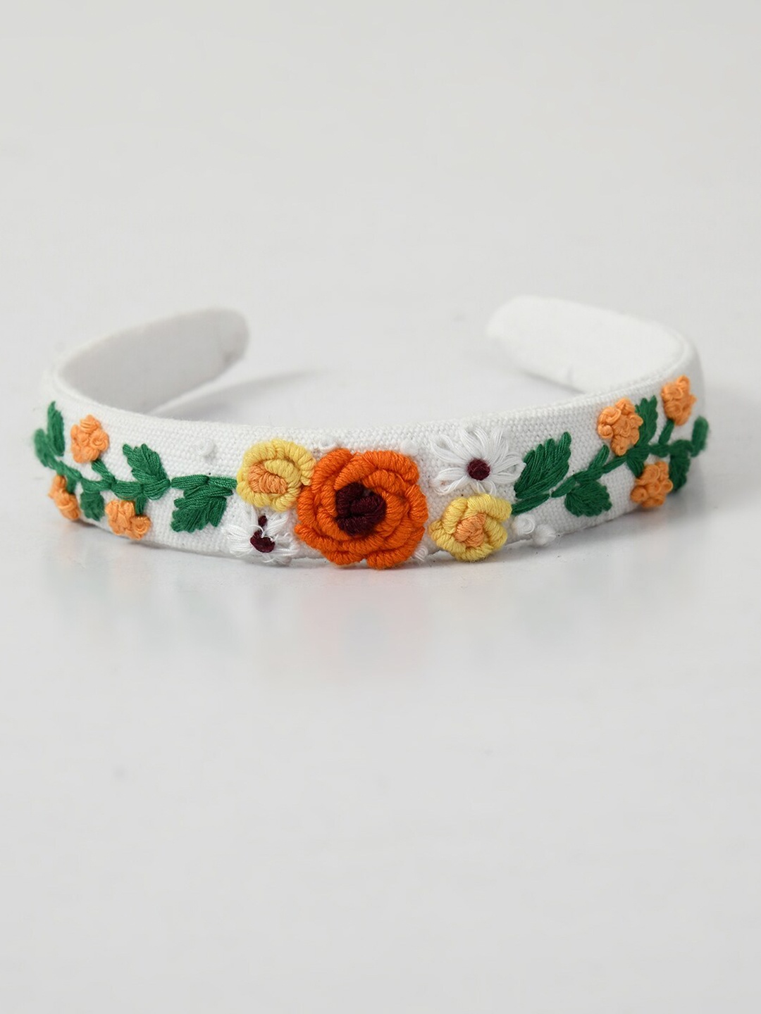 

Bella Moda Floral Embroidered head band, White